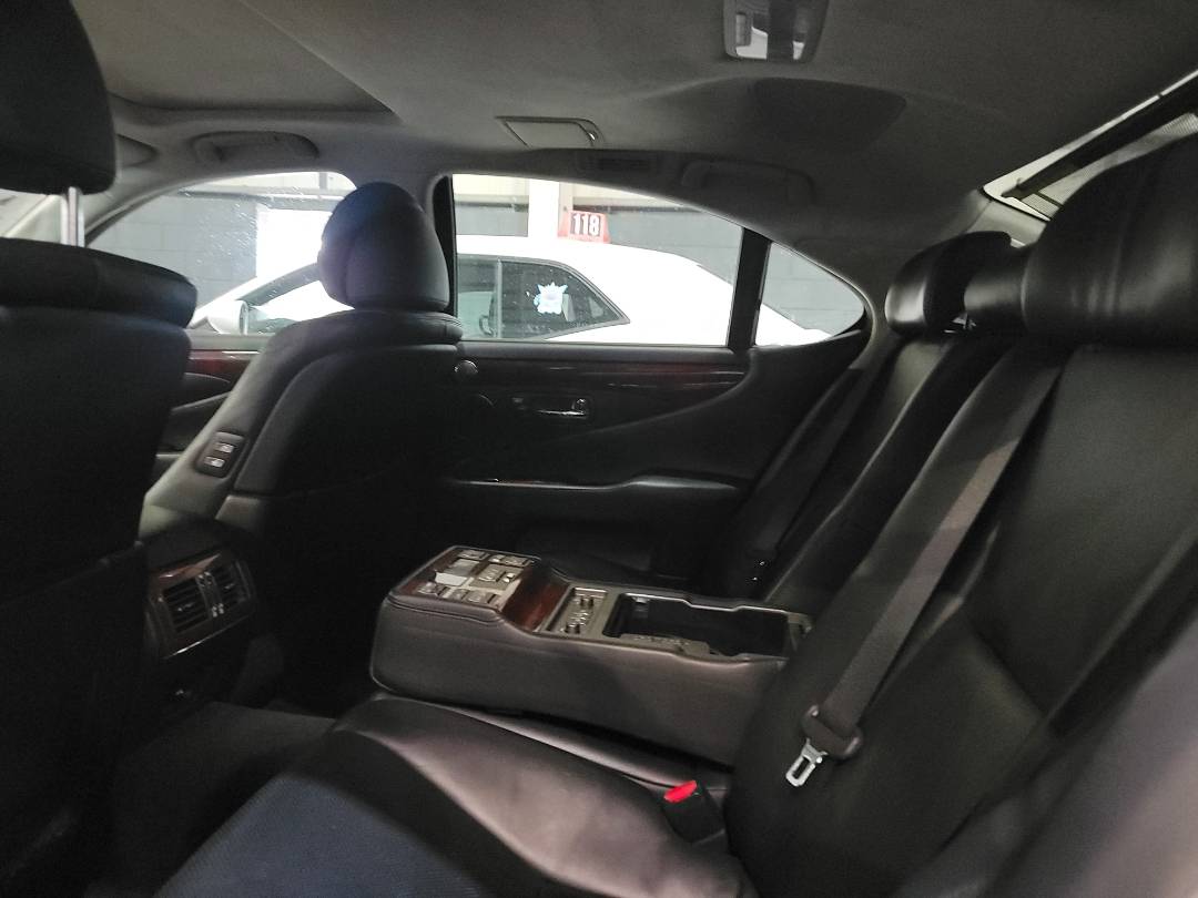 2012 LEXUS LS 460 — 129303 KM — Lot C5109416 — Main - Marhaba Auctions Used Cars - Image 7