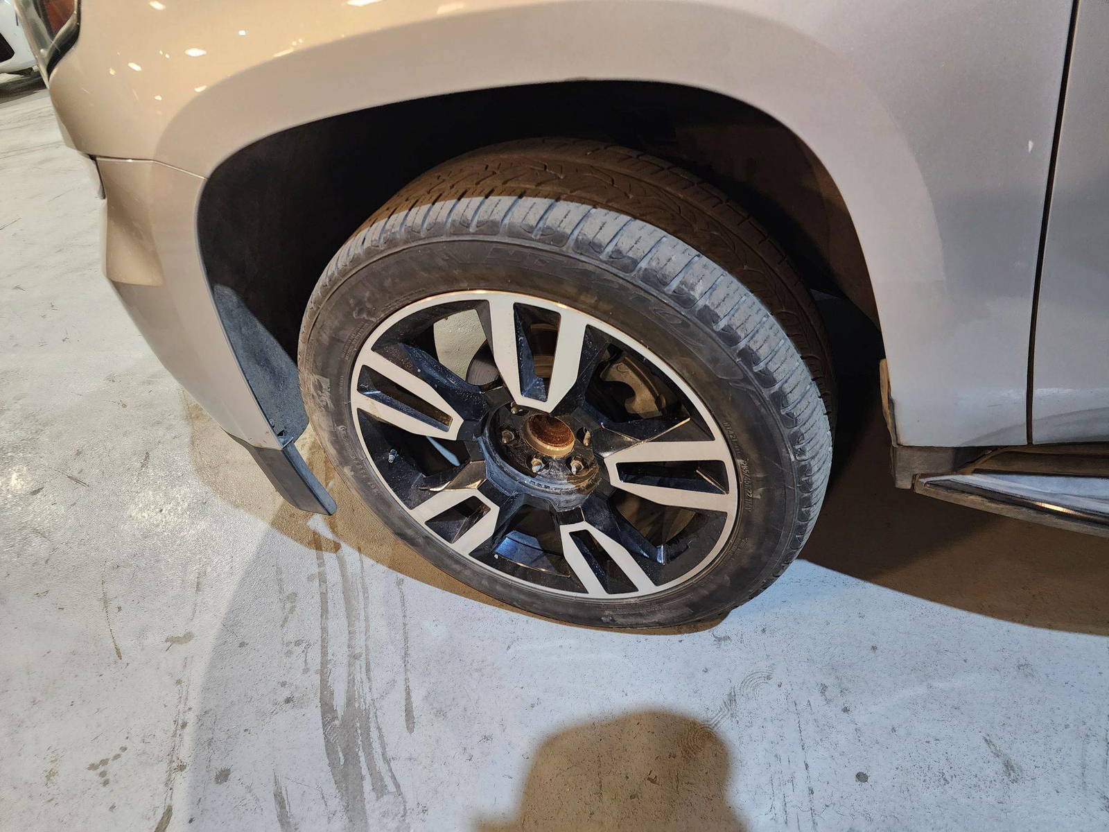 2019 CHEVROLET TAHOE — 131613 Miles — Lot 58583165 — Souq - Marhaba Auctions Used Cars - Image 5