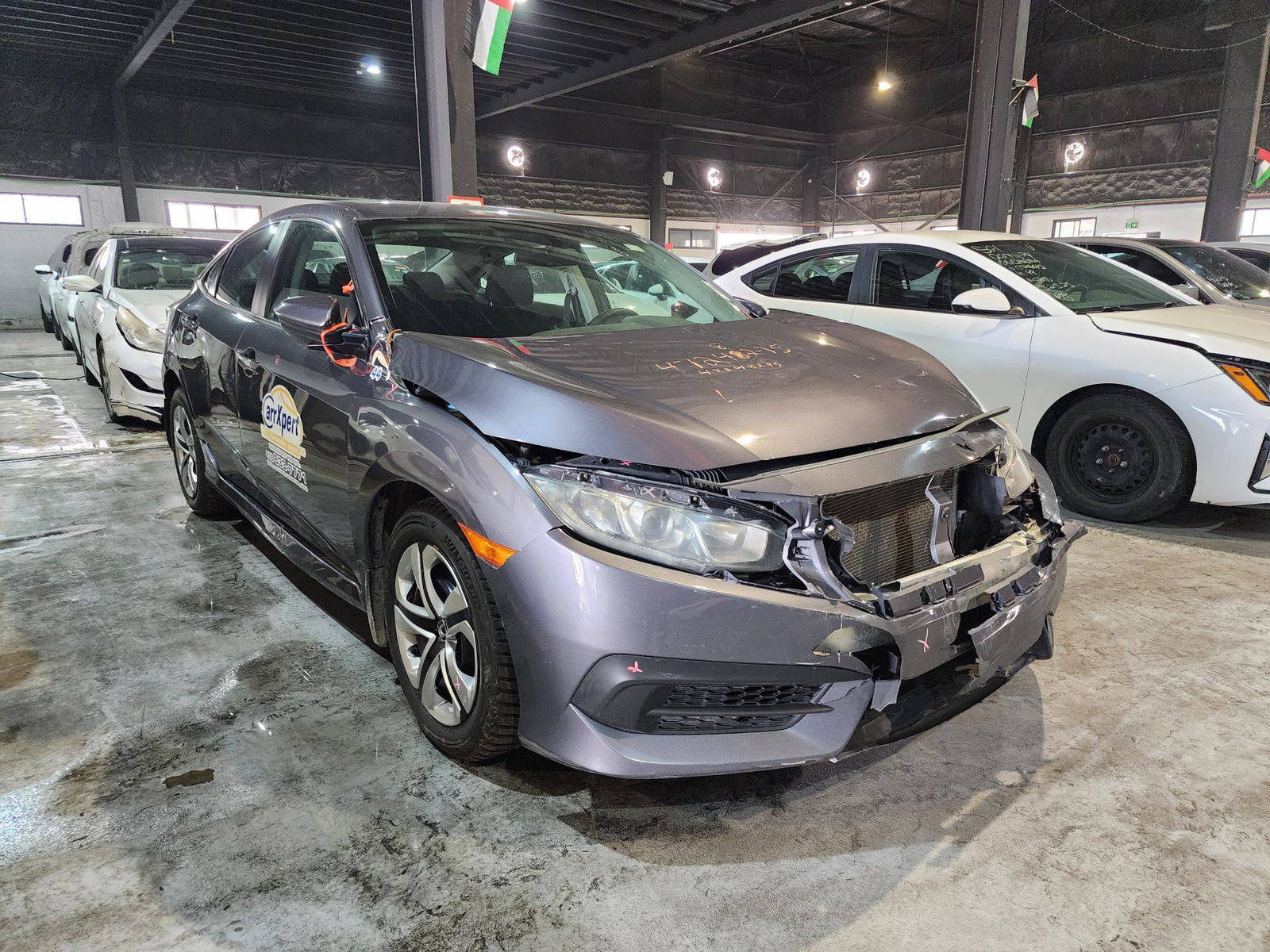 2017 HONDA CIVIC — 82526 KM — Lot H036733 — Al Quoz - Marhaba Auctions Used Cars - Image 5