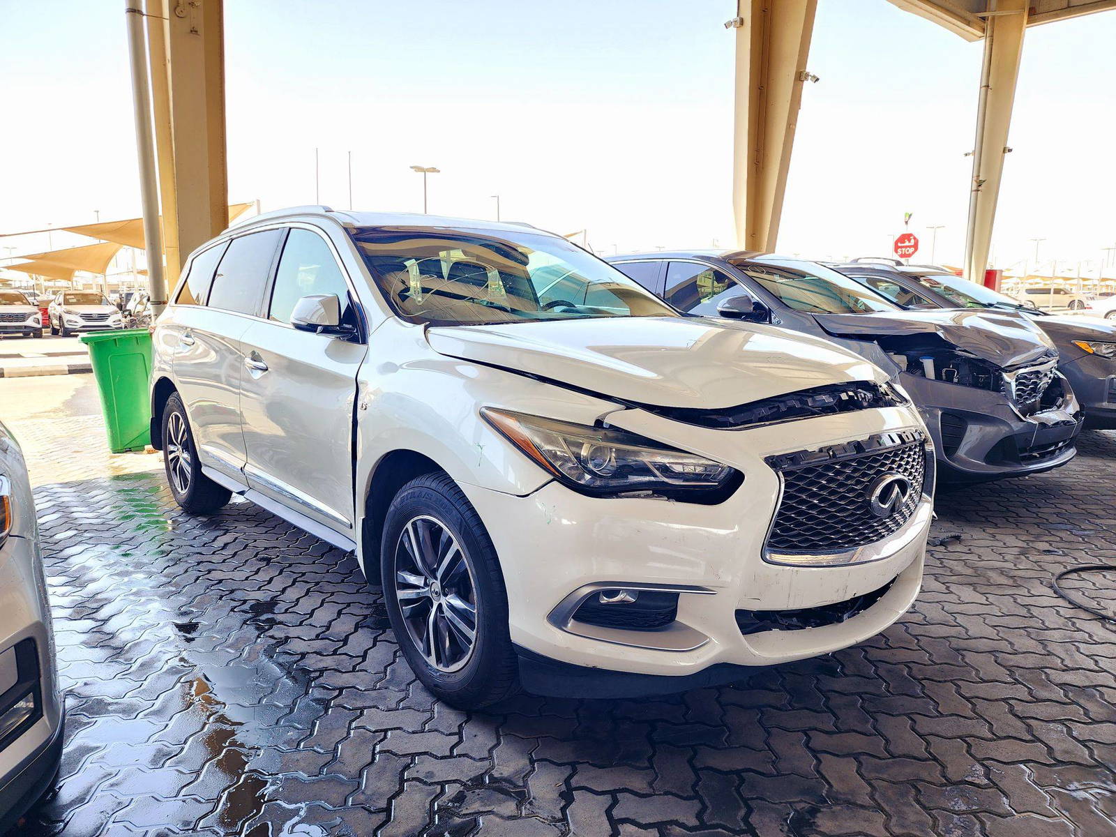 2016 INFINITI QX60 — 184421 Miles — Lot M9GC509565 — Souq - Marhaba Auctions Used Cars - Image 4