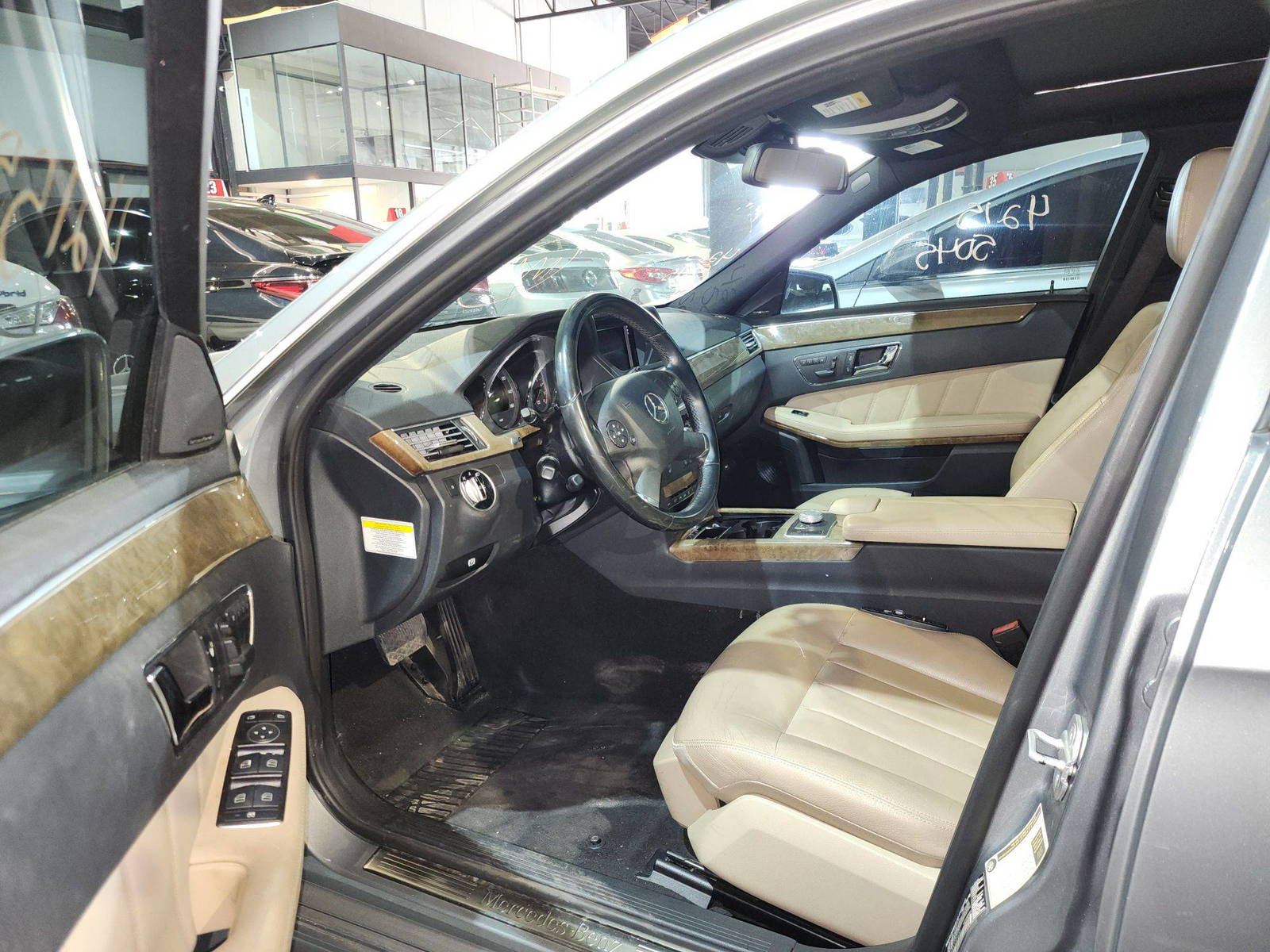 MERCEDES BENZ E 350 2011 - Marhaba Auction Used Cars - Image 9