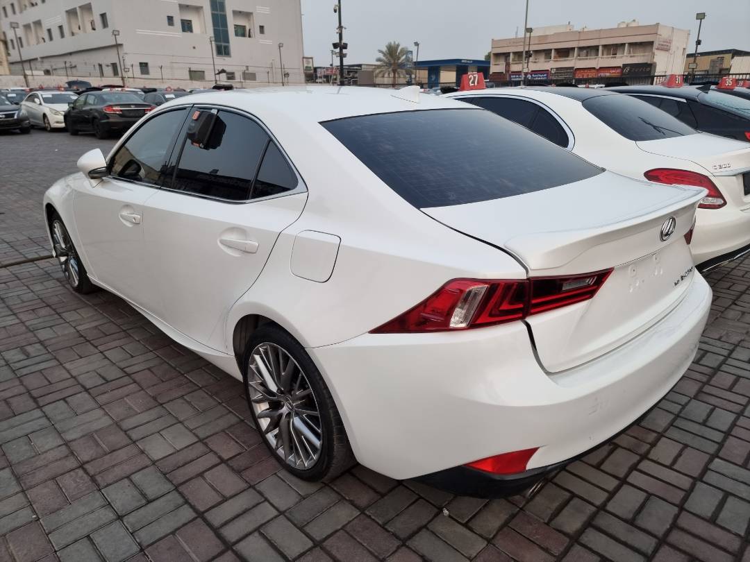 2015 LEXUS IS 250 — 264549 Miles — Lot 215478 — Ind. 12 - Marhaba Auctions Used Cars - Image 5
