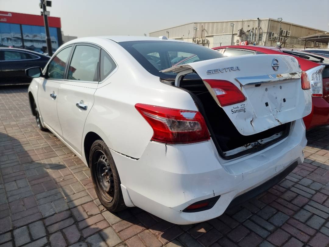 2016 NISSAN SENTRA — 134611 Miles — Lot 328355 — Main - Marhaba Auctions Used Cars - Image 4