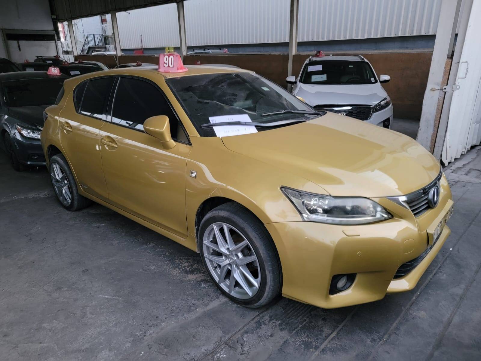 2011 LEXUS CT 200h — 172549 KM — Lot 5BH4B2000134 — Main - Marhaba Auctions Used Cars - Image 6