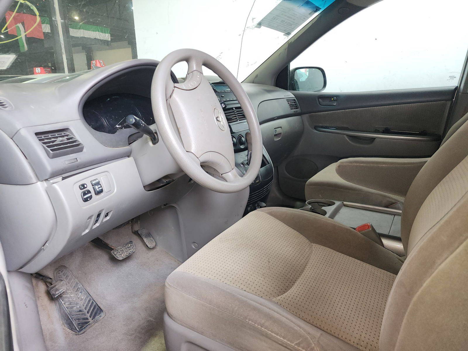 TOYOTA SIENNA 2009 - Marhaba Auction Used Cars - Image 7