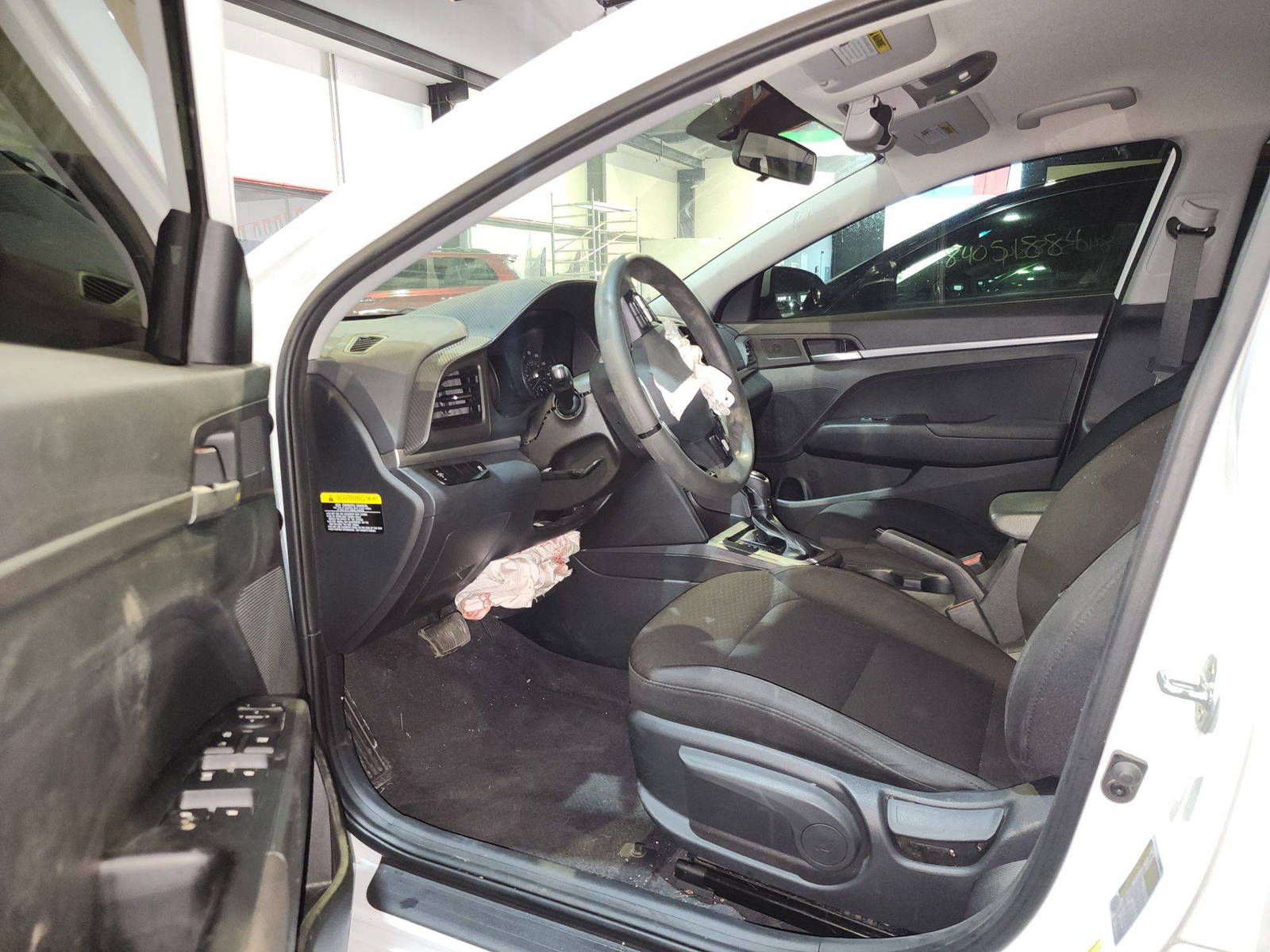 HYUNDAI ELANTRA 2019 - Marhaba Auction Used Cars - Image 9