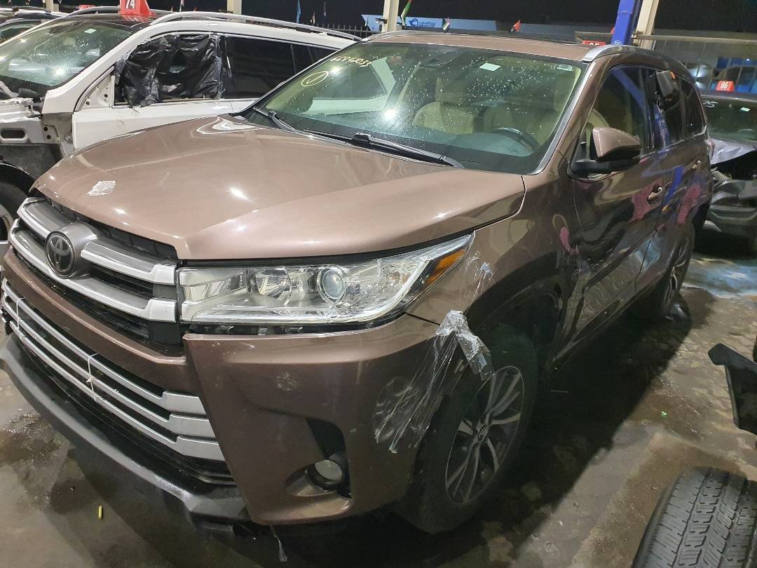 2017 TOYOTA HIGHLANDER — 132115 Miles — Lot 66842033 - Marhaba Auctions Used Cars - Image 7
