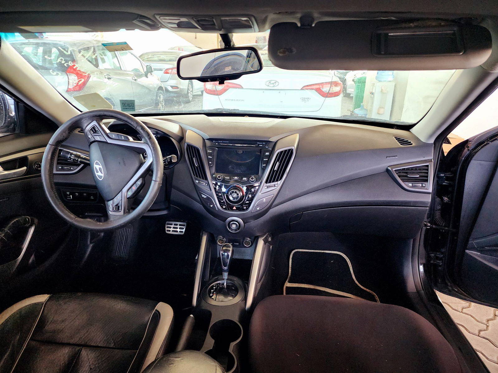 2013 HYUNDAI VELOSTER — 161183 Miles — Lot 0DU121249 — Souq - Marhaba Auctions Used Cars - Image 7