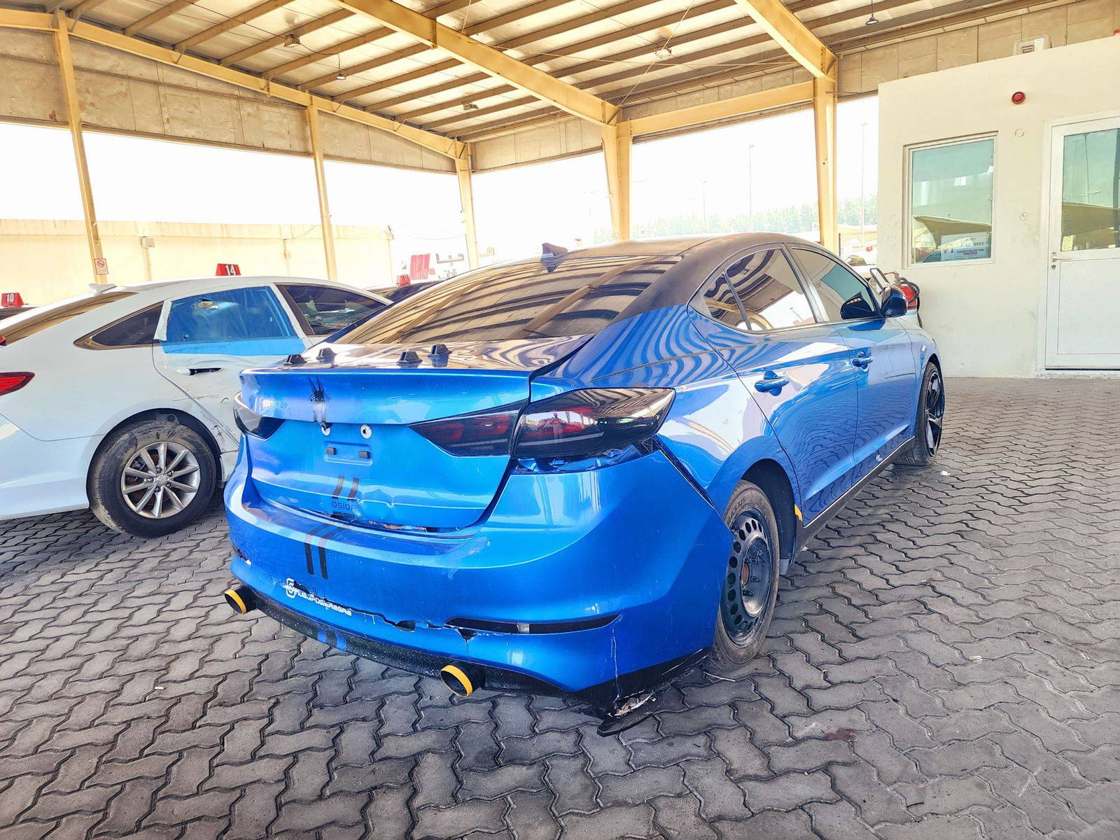 2017 HYUNDAI ELANTRA — 193133 Miles — Lot 2264396 — Souq - Marhaba Auctions Used Cars - Image 3