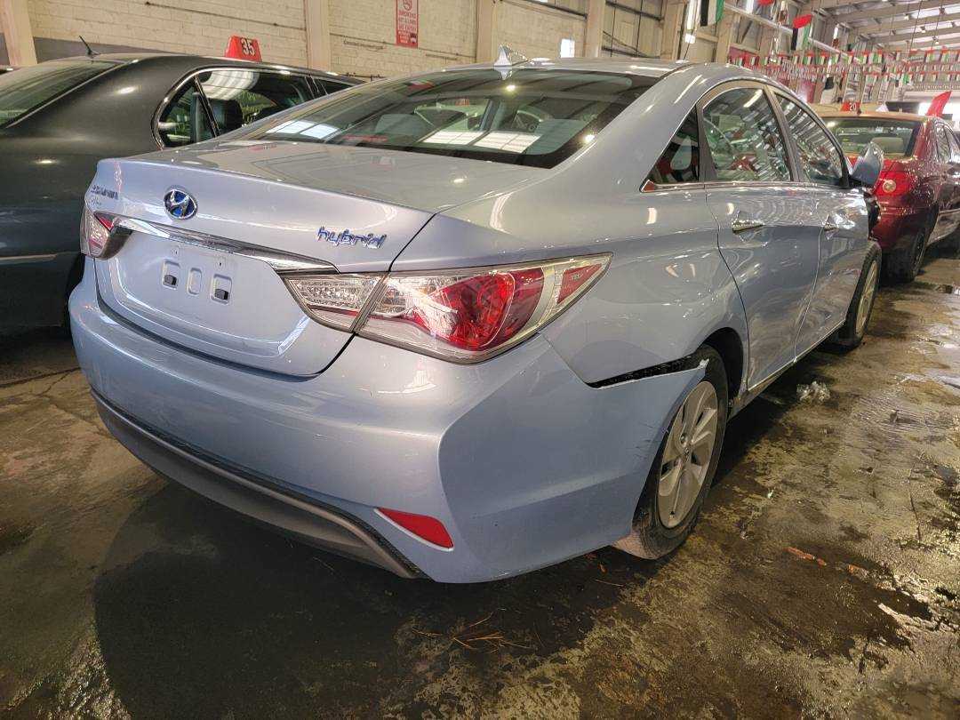 2013 HYUNDAI SONATA — 106782 Miles — Lot 75313904 — Main - Marhaba Auctions Used Cars - Image 3