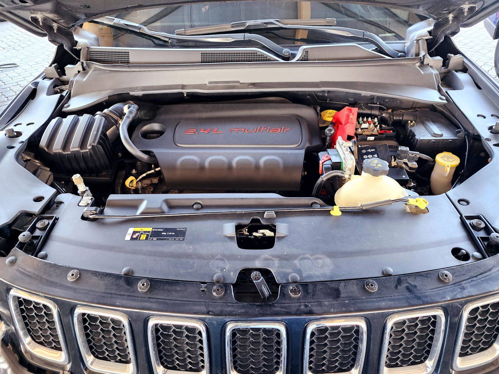 2019 JEEP COMPASS — 75385 KM — Lot T628361 — Souq - Marhaba Auctions Used Cars - Image 12