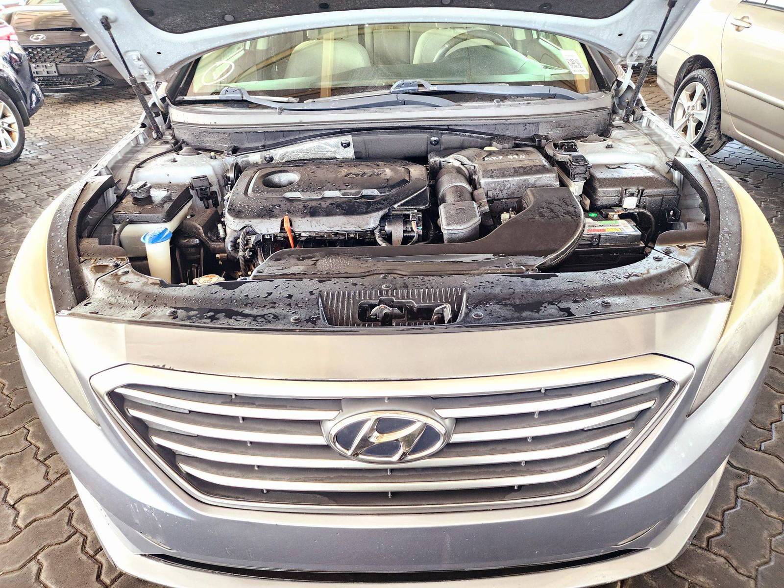 2015 HYUNDAI SONATA — 140881 Miles — Lot 61030444 — Souq - Marhaba Auctions Used Cars - Image 11