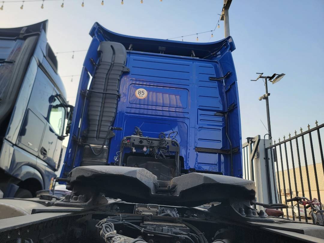 2011 VOLVO FH-Series — 984332 KM — Lot 594570 - Marhaba Auctions Used Cars - Image 4