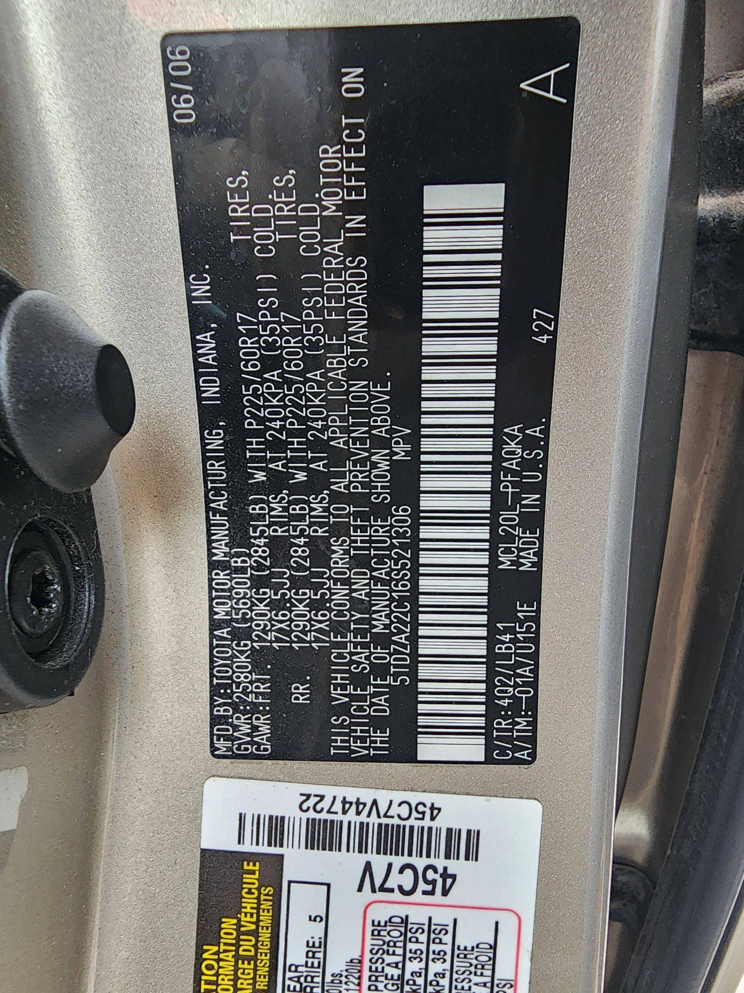 2006 TOYOTA SIENNA — 154237 Miles — Lot 21306 — Al Quoz - Marhaba Auctions Used Cars - Image 10