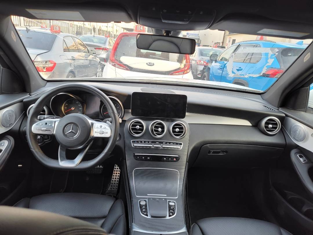 2020 MERCEDES BENZ GLC-300 — 25819 Miles — Lot 1LF739931 — Main - Marhaba Auctions Used Cars - Image 7