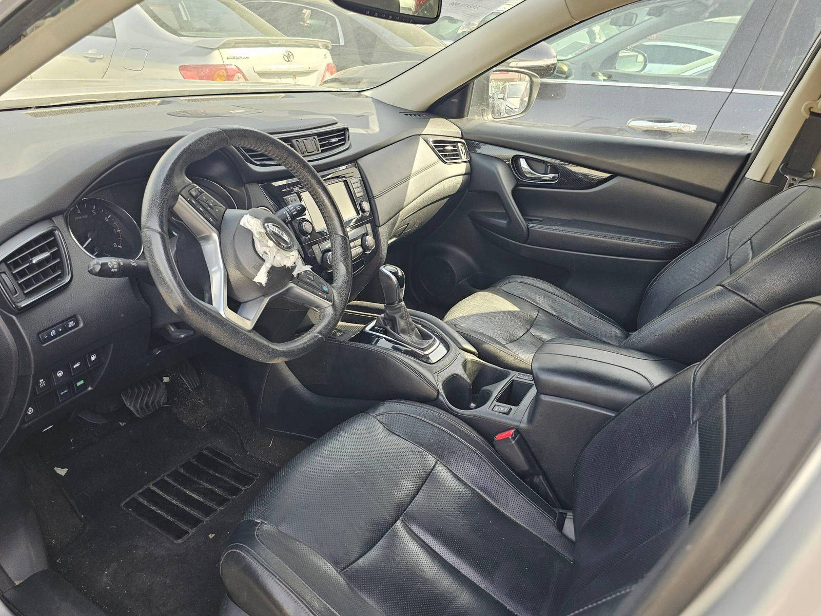 NISSAN ROGUE 2019 - Marhaba Auction Used Cars - Image 8