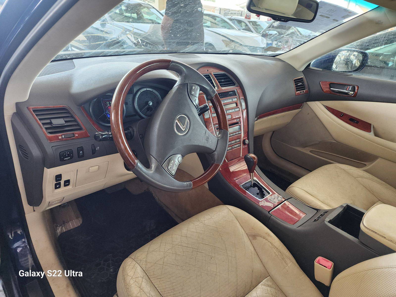 2011 LEXUS ES 350 — 141572 Miles — Lot 81620673 - Marhaba Auctions Used Cars - Image 4