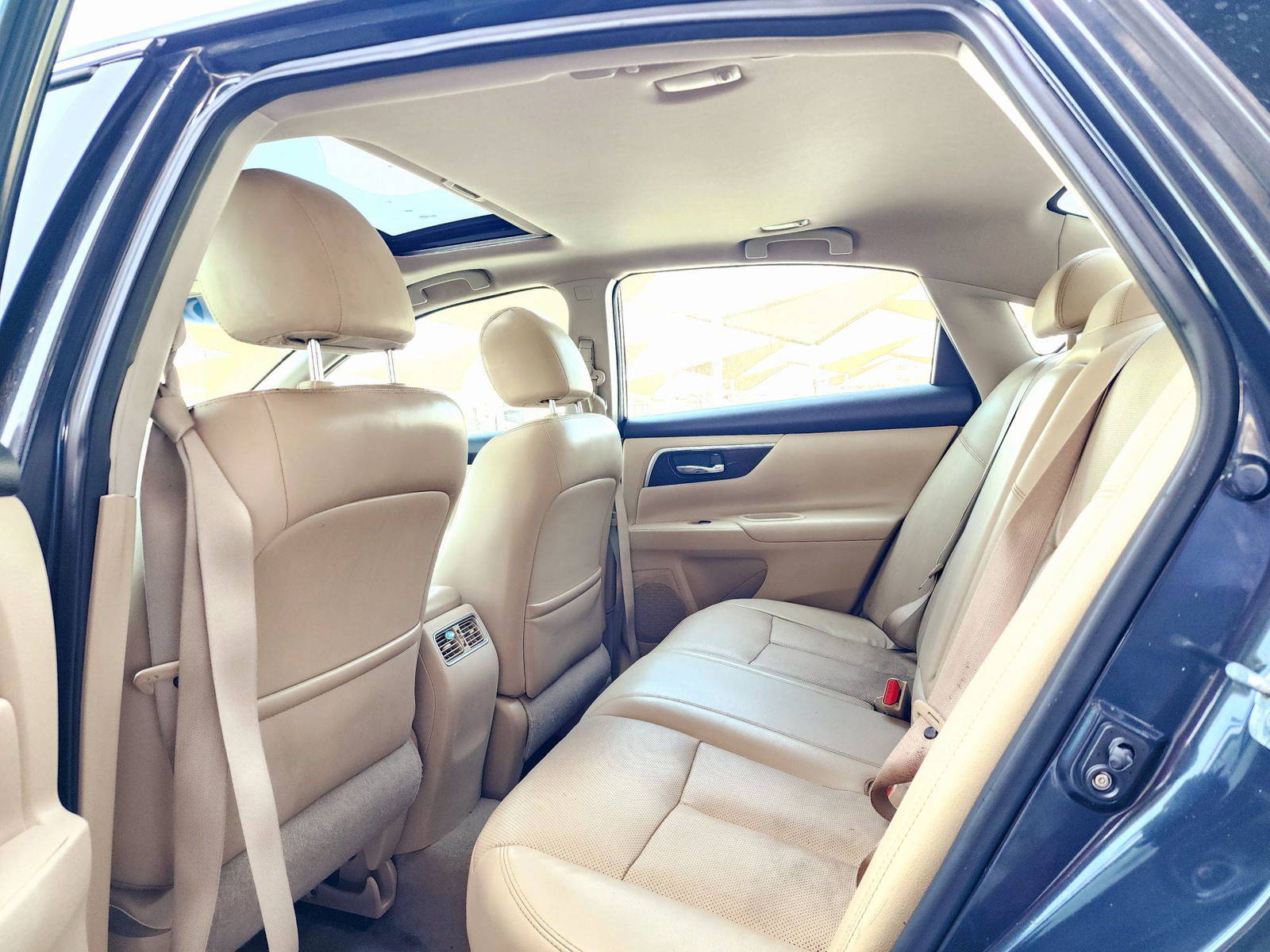 2014 NISSAN ALTIMA — 275312 Miles — Lot 9EC317103 — Souq - Marhaba Auctions Used Cars - Image 6