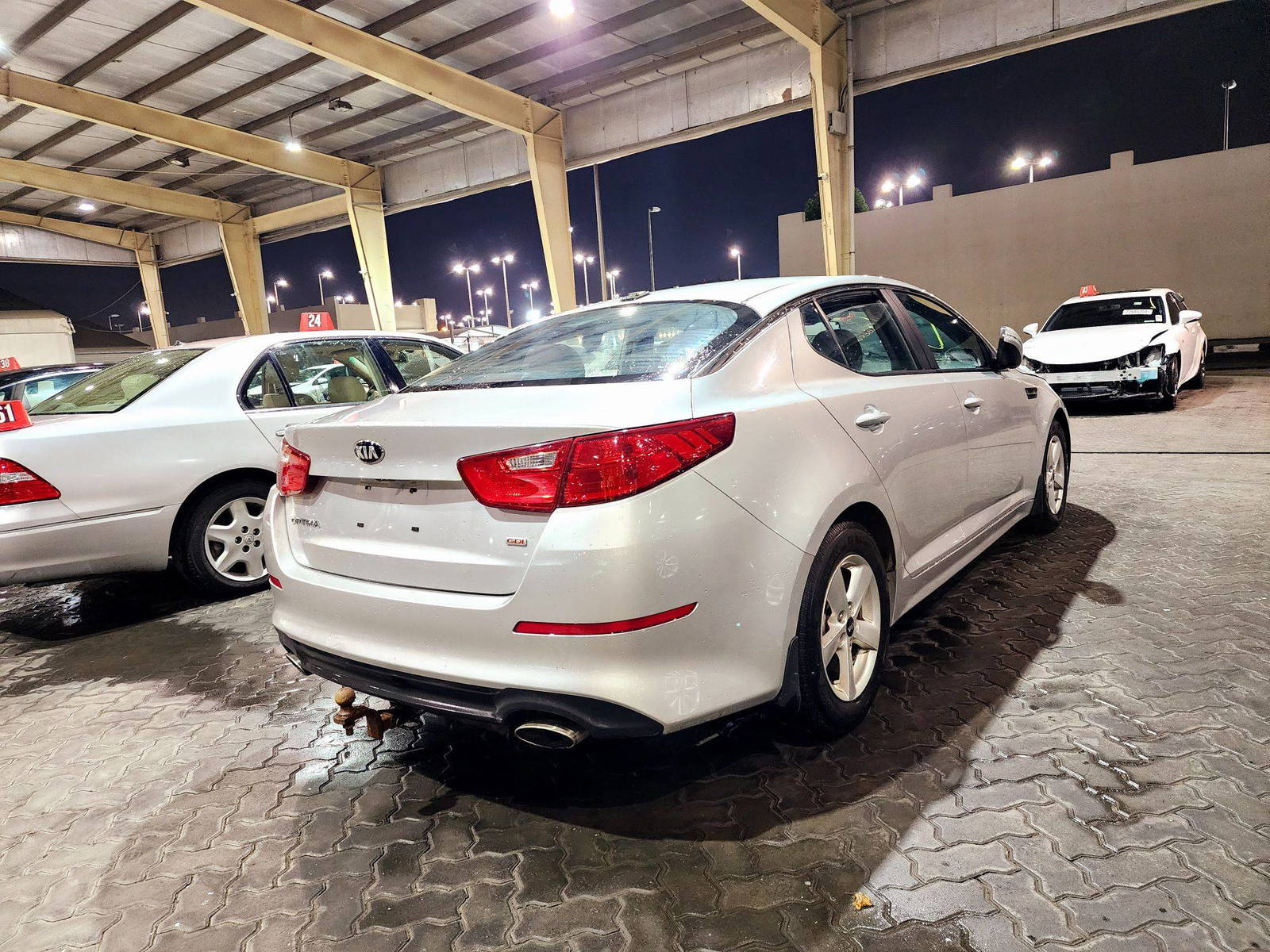 2014 KIA OPTIMA — 167911 KM — Lot 74680764 — Souq - Marhaba Auctions Used Cars - Image 3