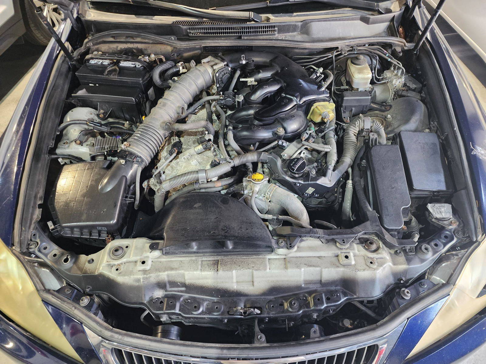 2011 LEXUS IS 250 — 195095 Miles — Lot 47907 — Al Quoz - Marhaba Auctions Used Cars - Image 12