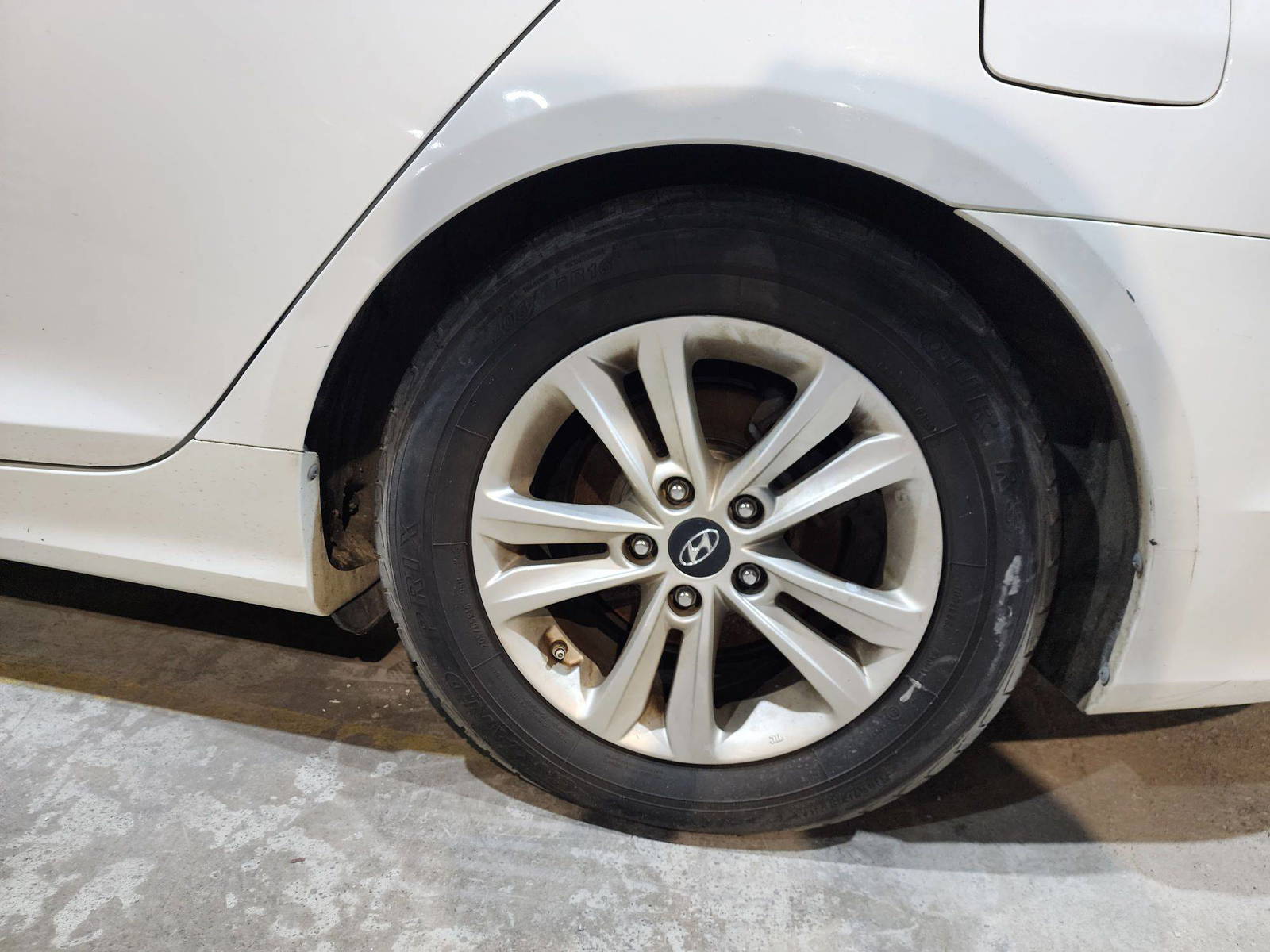 2013 HYUNDAI SONATA — 186900 Miles — Lot 48136 — Al Quoz - Marhaba Auctions Used Cars - Image 10