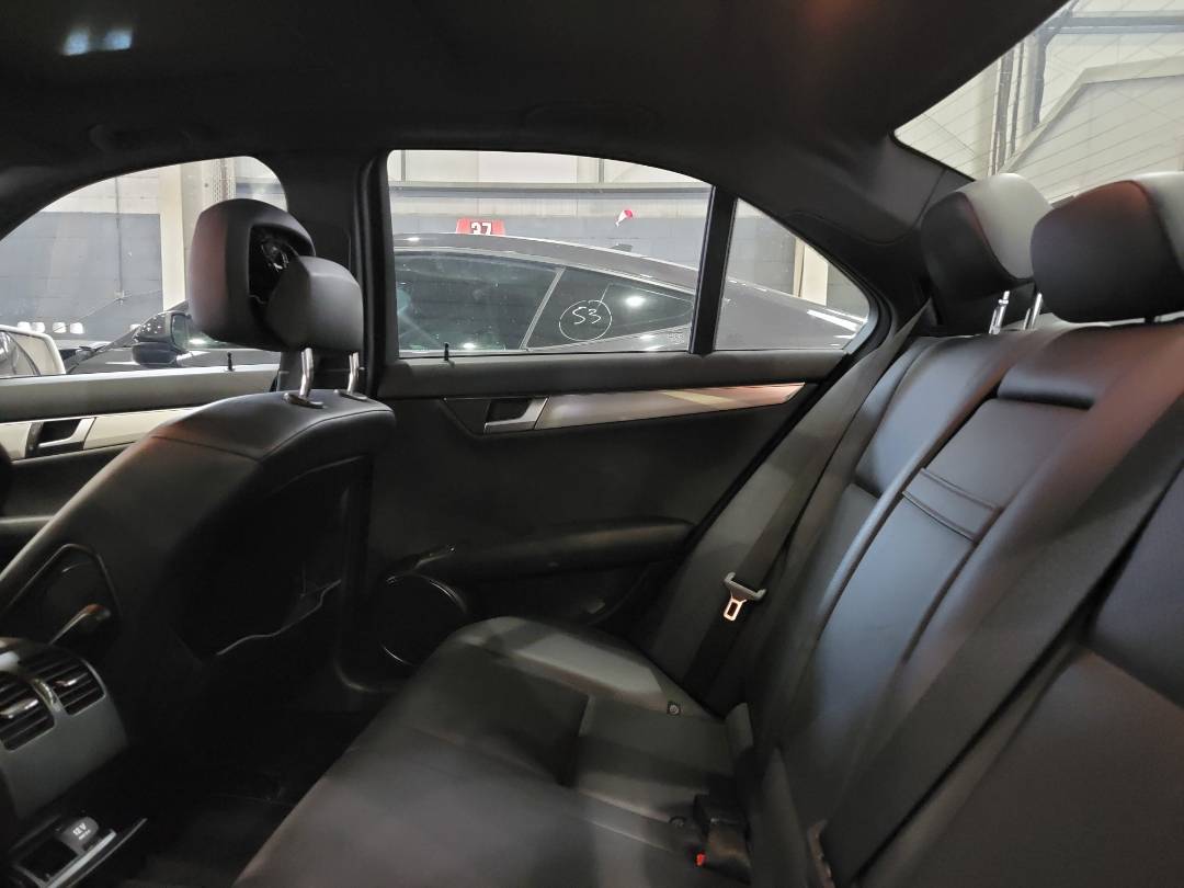 2013 MERCEDES BENZ C300 — 163619 Miles — Lot DR293918 — Main - Marhaba Auctions Used Cars - Image 8