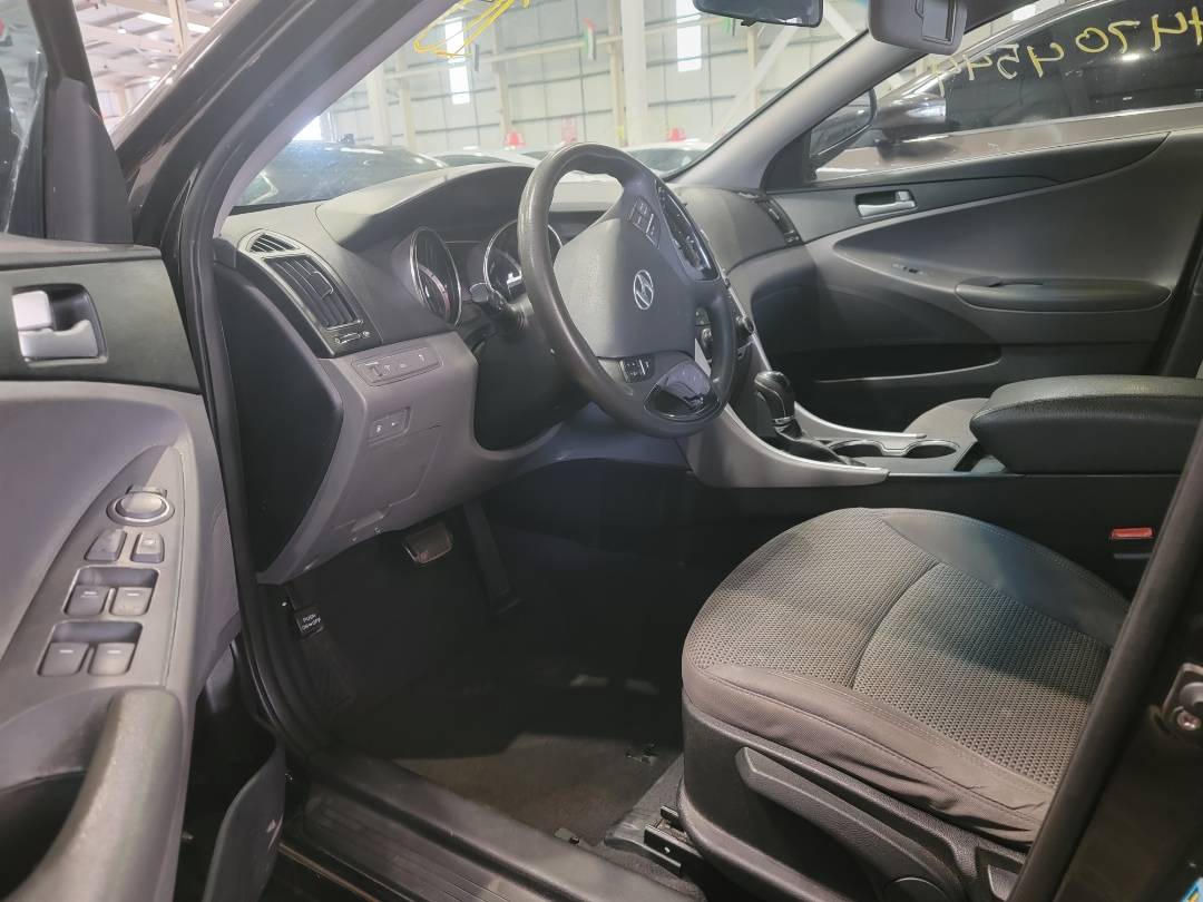 2011 HYUNDAI SONATA — 246931 Miles — Lot BH171003 — Main - Marhaba Auctions Used Cars - Image 8