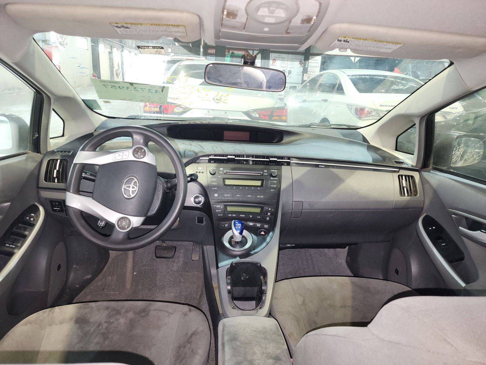 2011 TOYOTA PRIUS — 204195 Miles — Lot 2B0276885 — Al Quoz - Marhaba Auctions Used Cars - Image 8