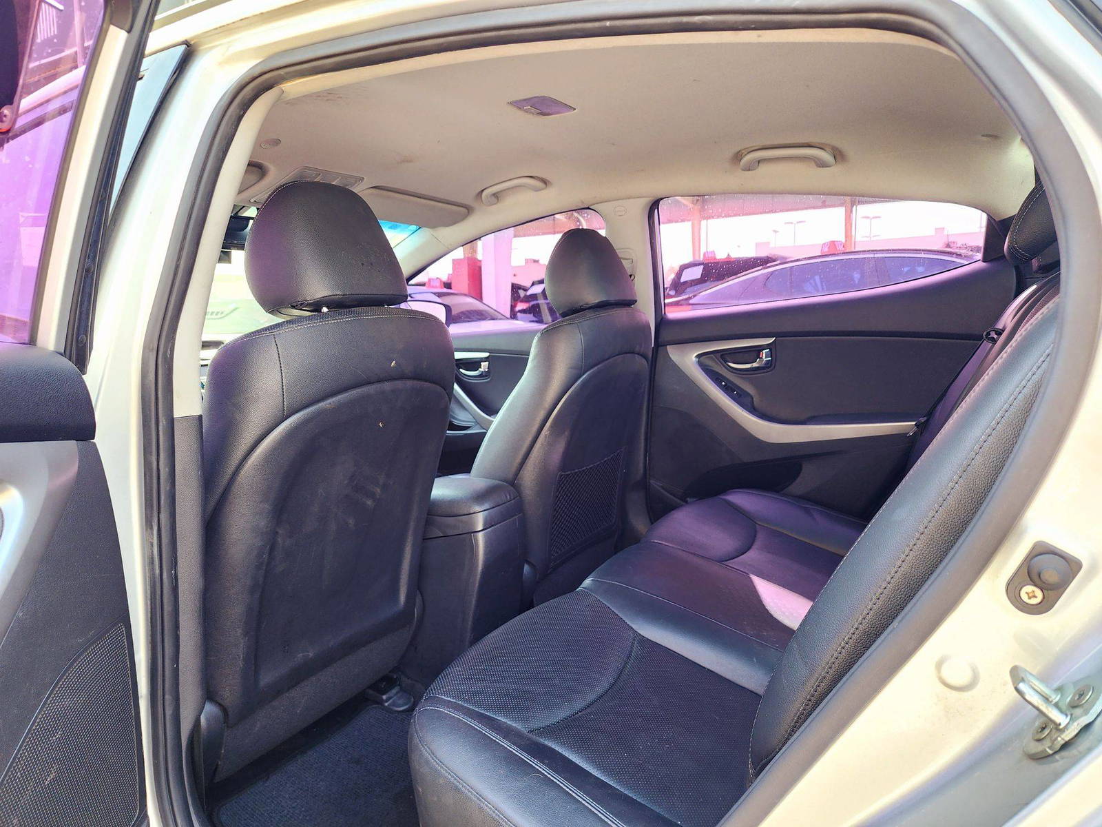 2013 HYUNDAI AVANTE — 191606 KM — Lot U754494 — Souq - Marhaba Auctions Used Cars - Image 6