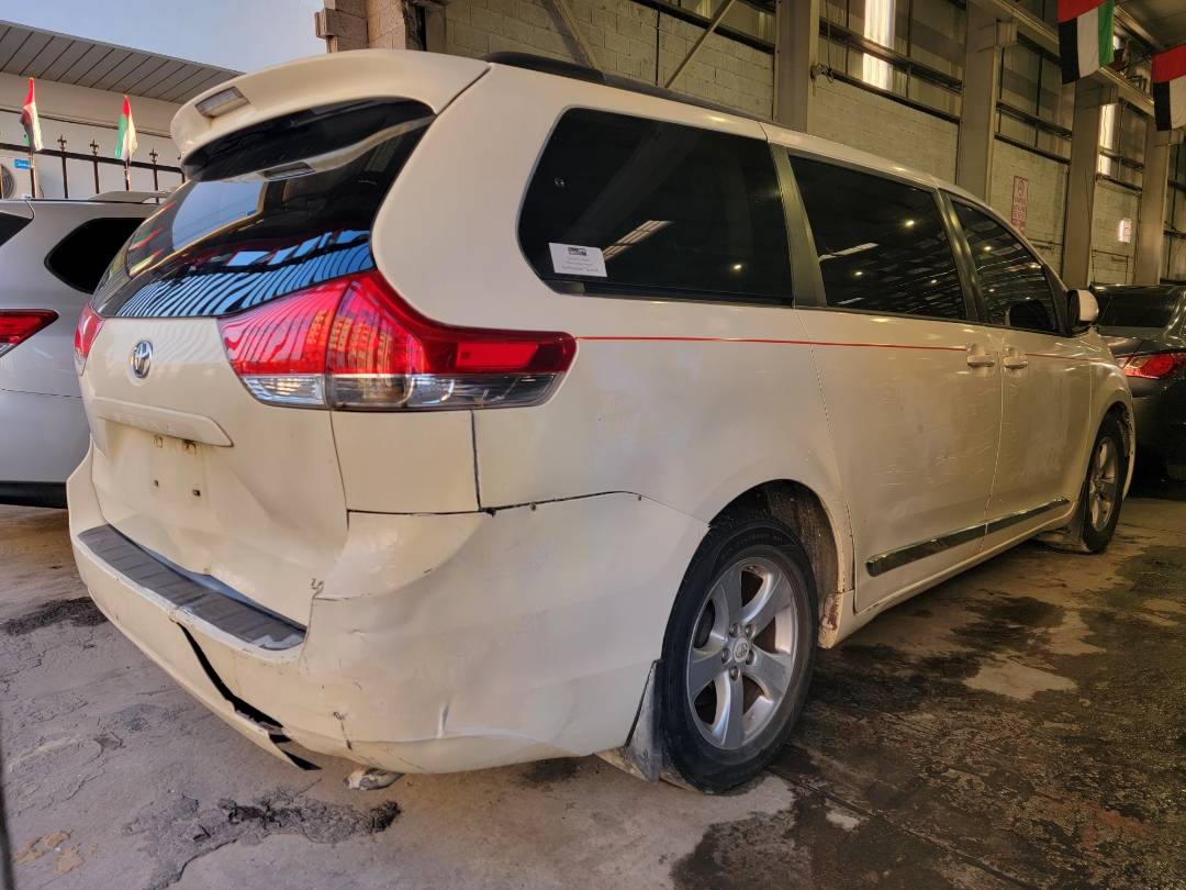 2013 TOYOTA SIENNA — 193739 Miles — Lot S302443 — Main - Marhaba Auctions Used Cars - Image 4