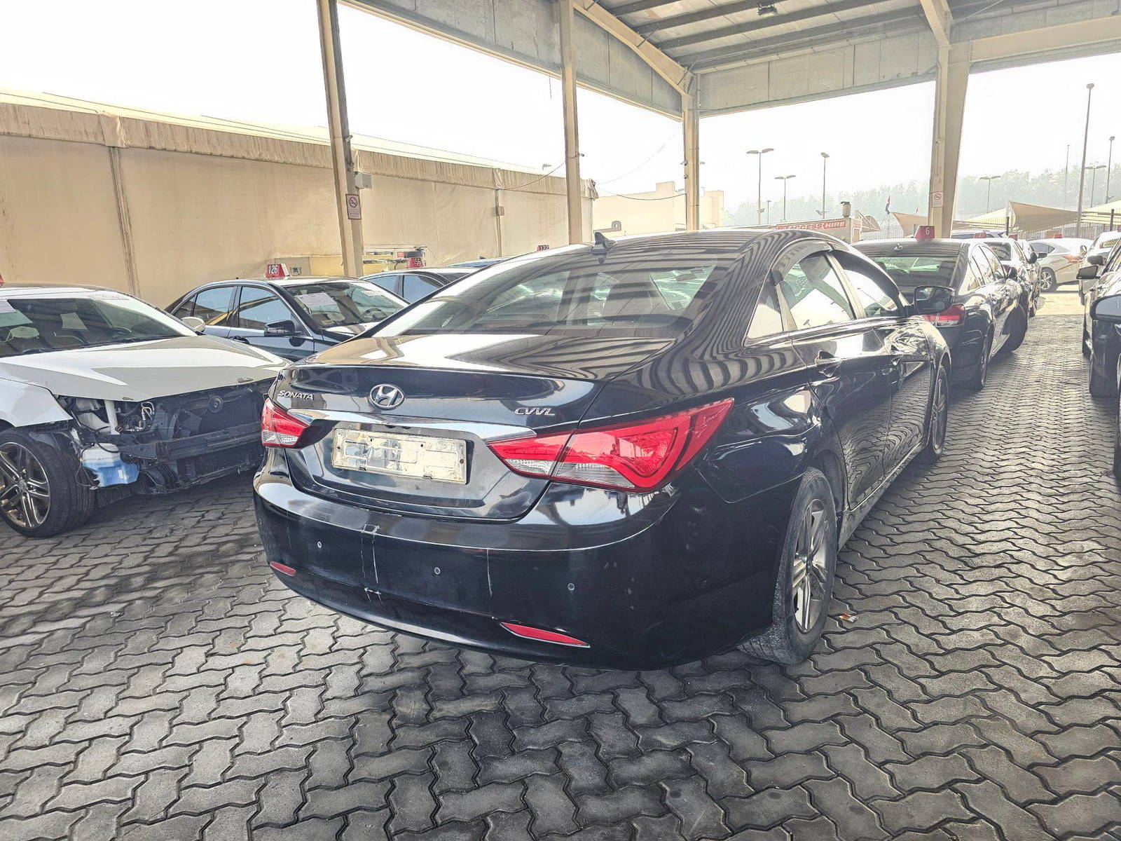 2013 HYUNDAI SONATA — 198758 KM — Lot 510933 — Souq - Marhaba Auctions Used Cars - Image 4