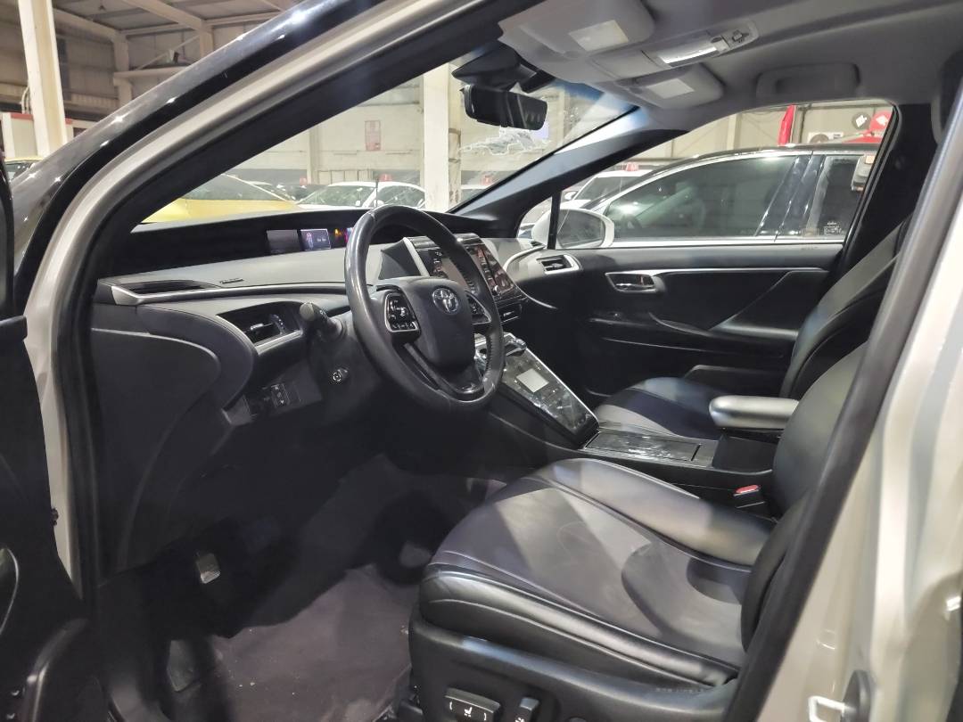 2018 TOYOTA MIRAI — 69584 KM — Lot A005170 — Main - Marhaba Auctions Used Cars - Image 6