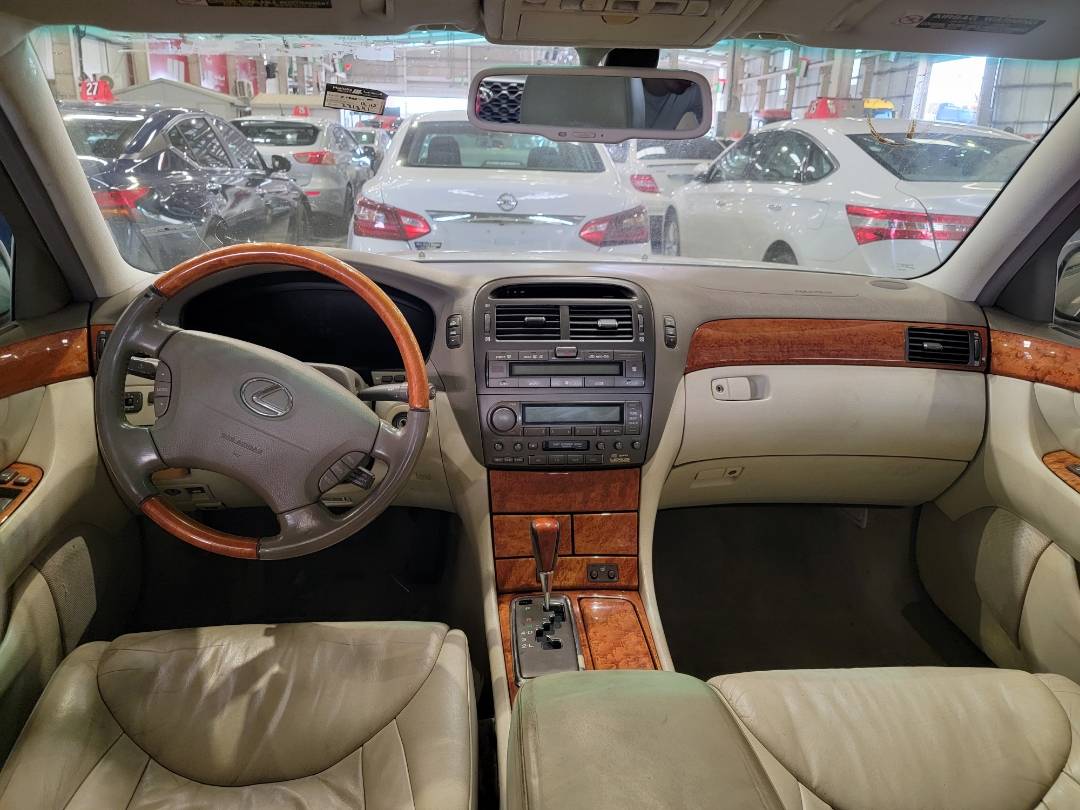 2001 LEXUS LS 430 — 231341 Miles — Lot 310051668 — Main - Marhaba Auctions Used Cars - Image 7