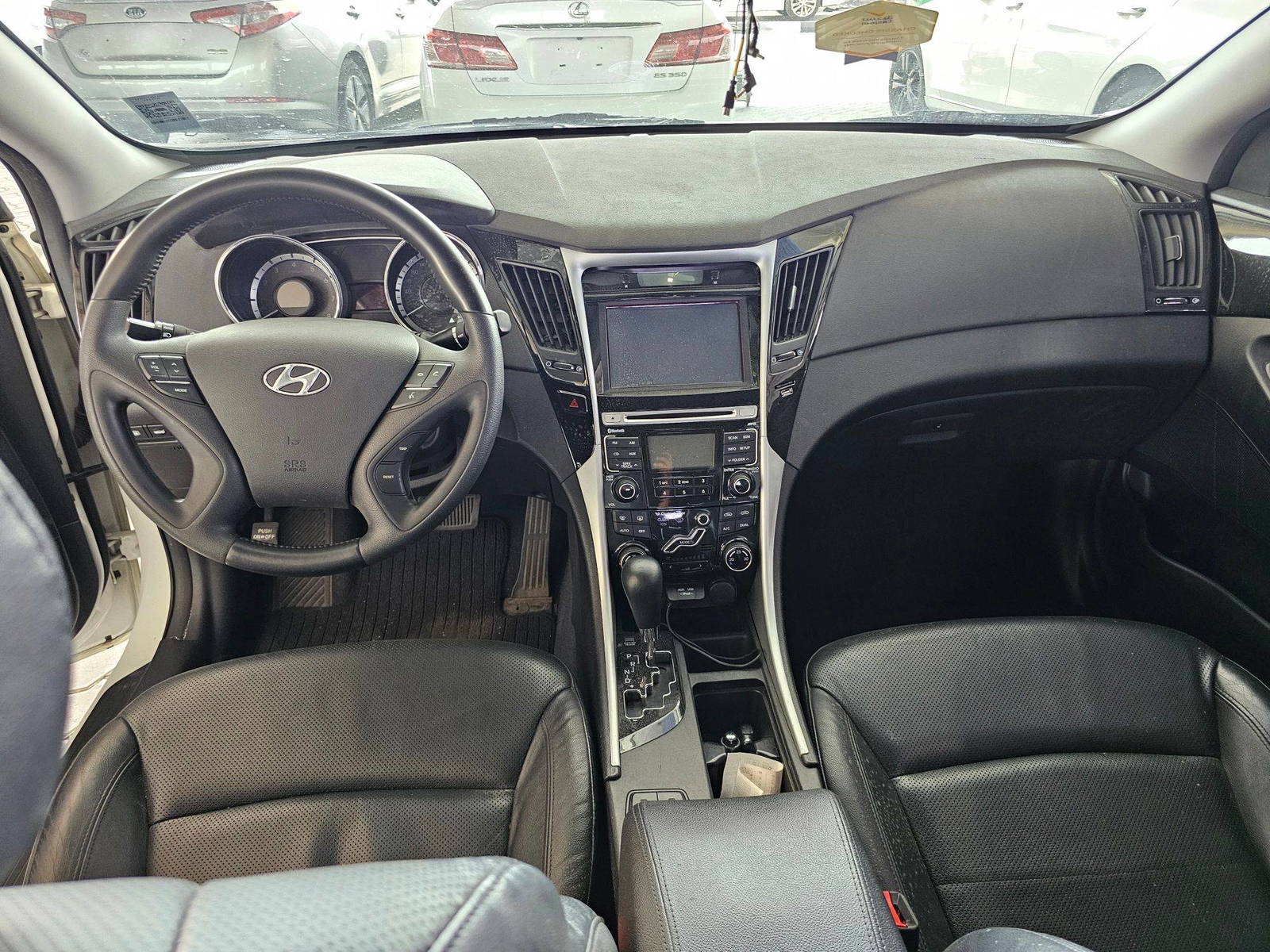 2011 HYUNDAI SONATA — 96446 KM — Lot 236326 — Souq - Marhaba Auctions Used Cars - Image 7