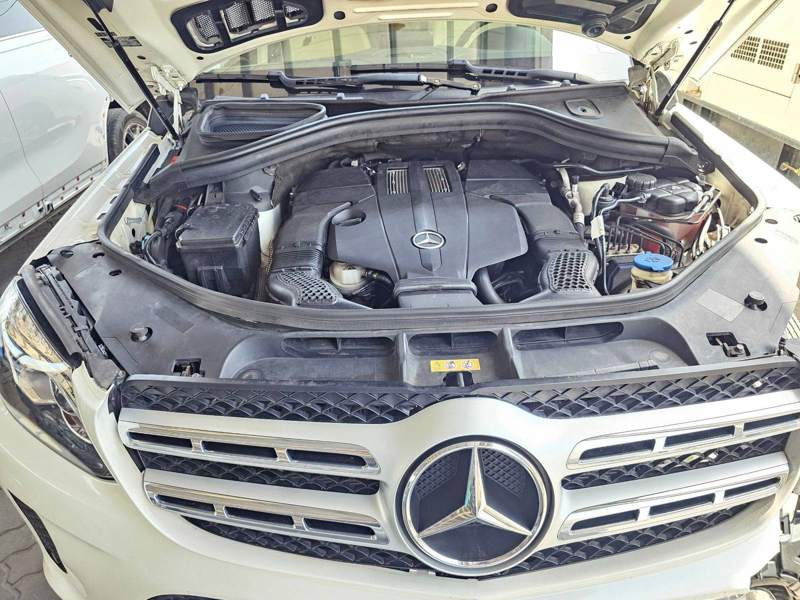 2017 MERCEDES BENZ GLS 450 — 118097 Miles — Lot 88783095 — Souq - Marhaba Auctions Used Cars - Image 12