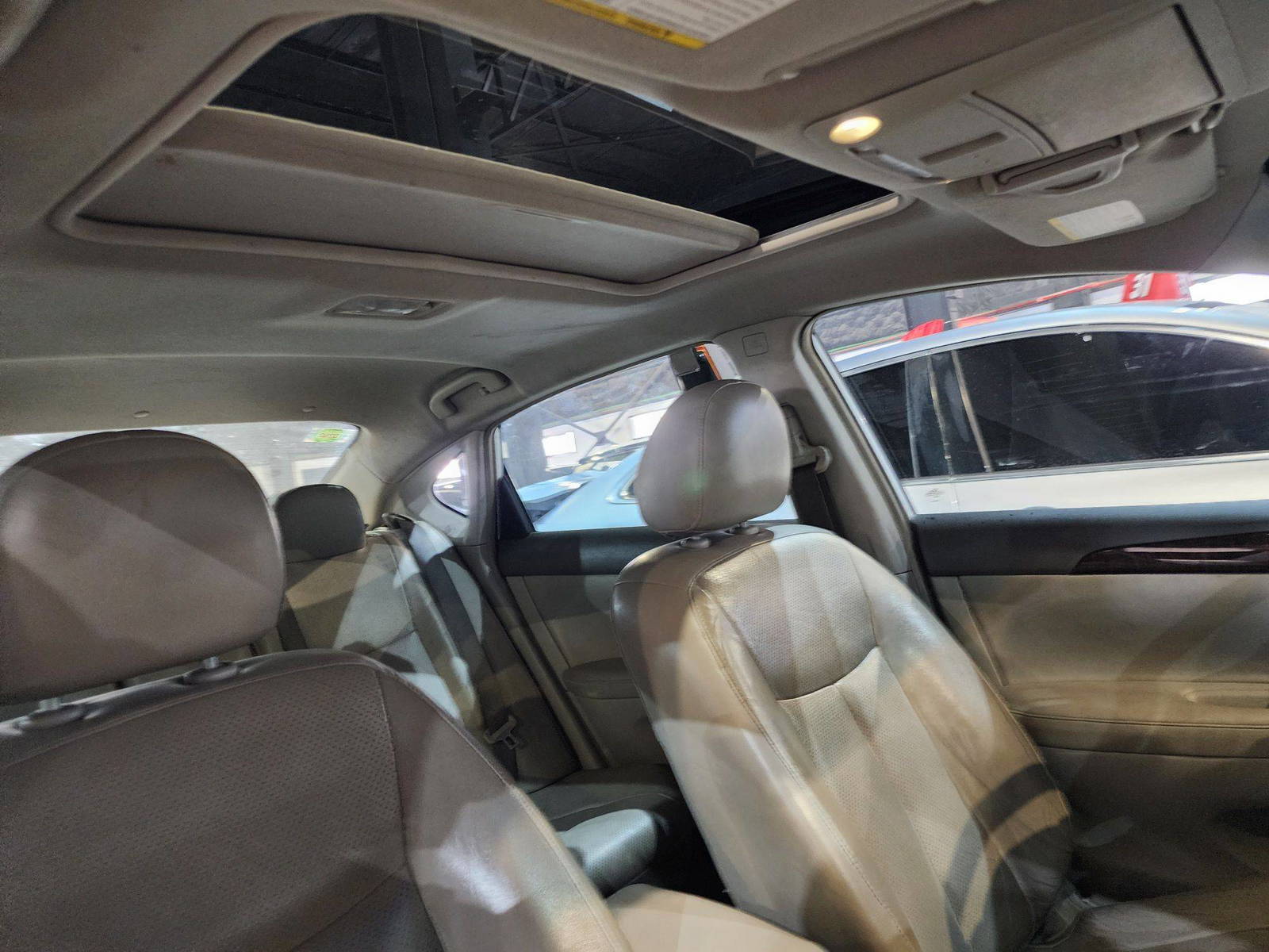 2013 NISSAN SENTRA — 154039 Miles — Lot 724224 — Al Quoz - Marhaba Auctions Used Cars - Image 10