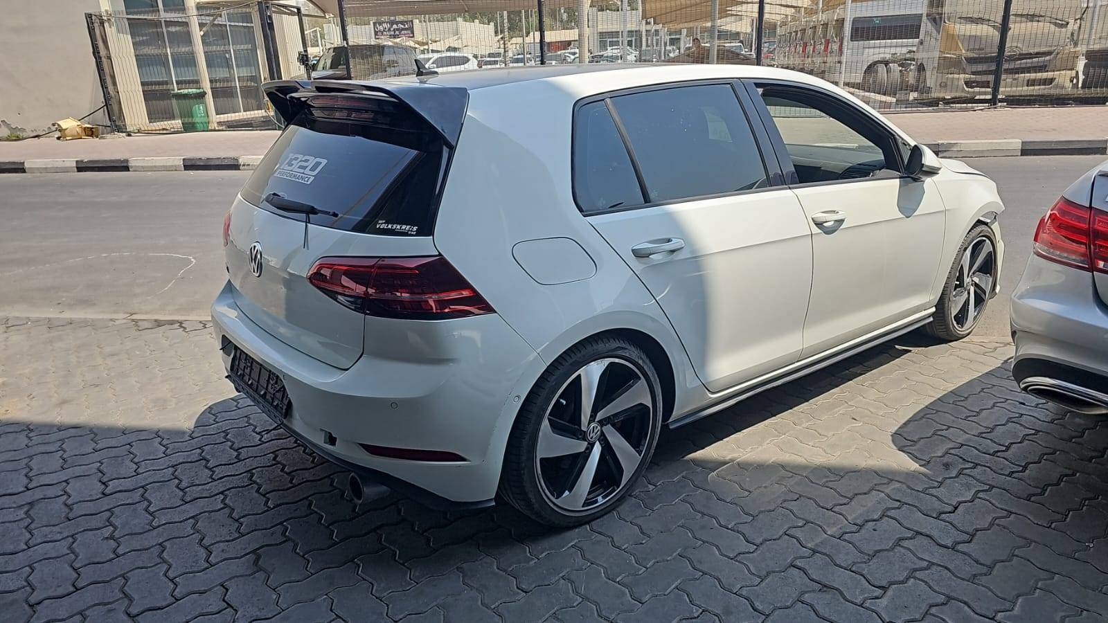 2018 VOLKSWAGEN GOLF GT — 95210 KM — Lot AU7JW114302 — Main - Marhaba Auctions Used Cars - Image 2