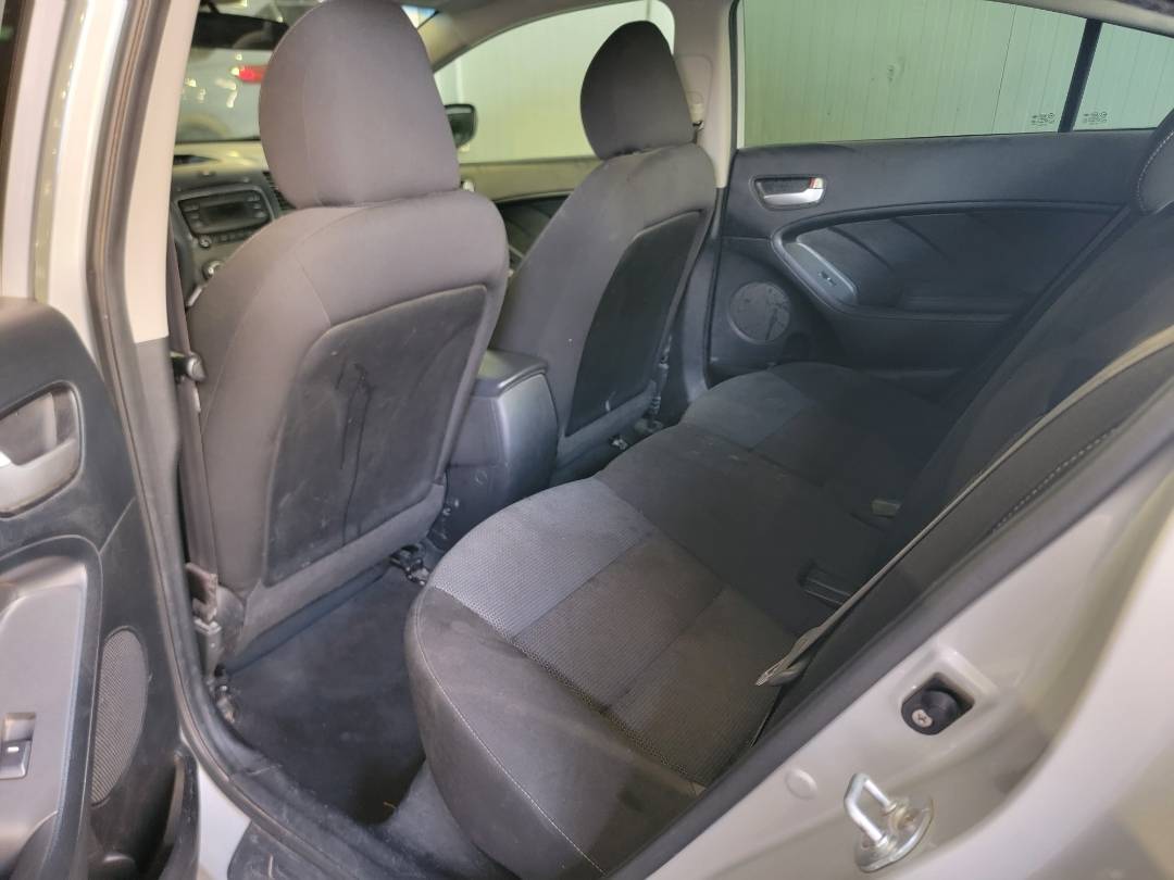 2017 KIA FORTE — 166404 Miles — Lot 7590737 — Souq - Marhaba Auctions Used Cars - Image 9