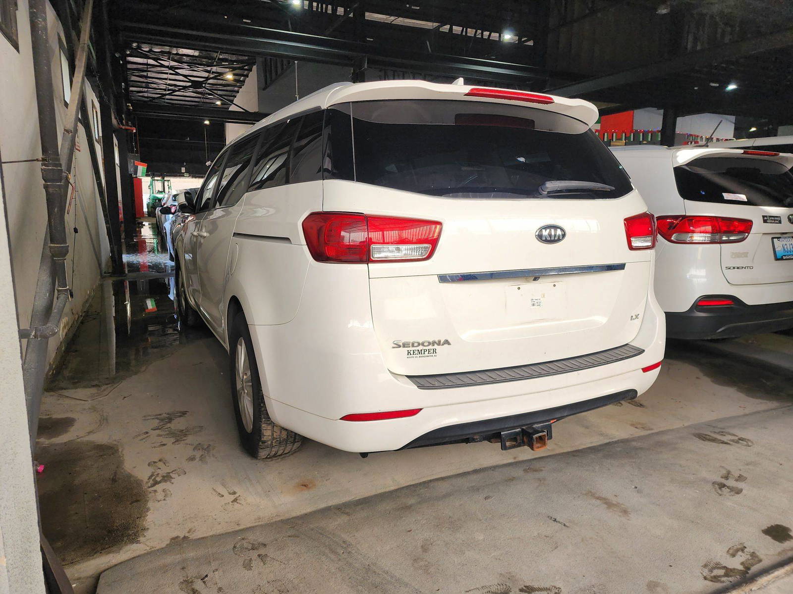 KIA SEDONA 2015 - Marhaba Auction Used Cars - Image 5