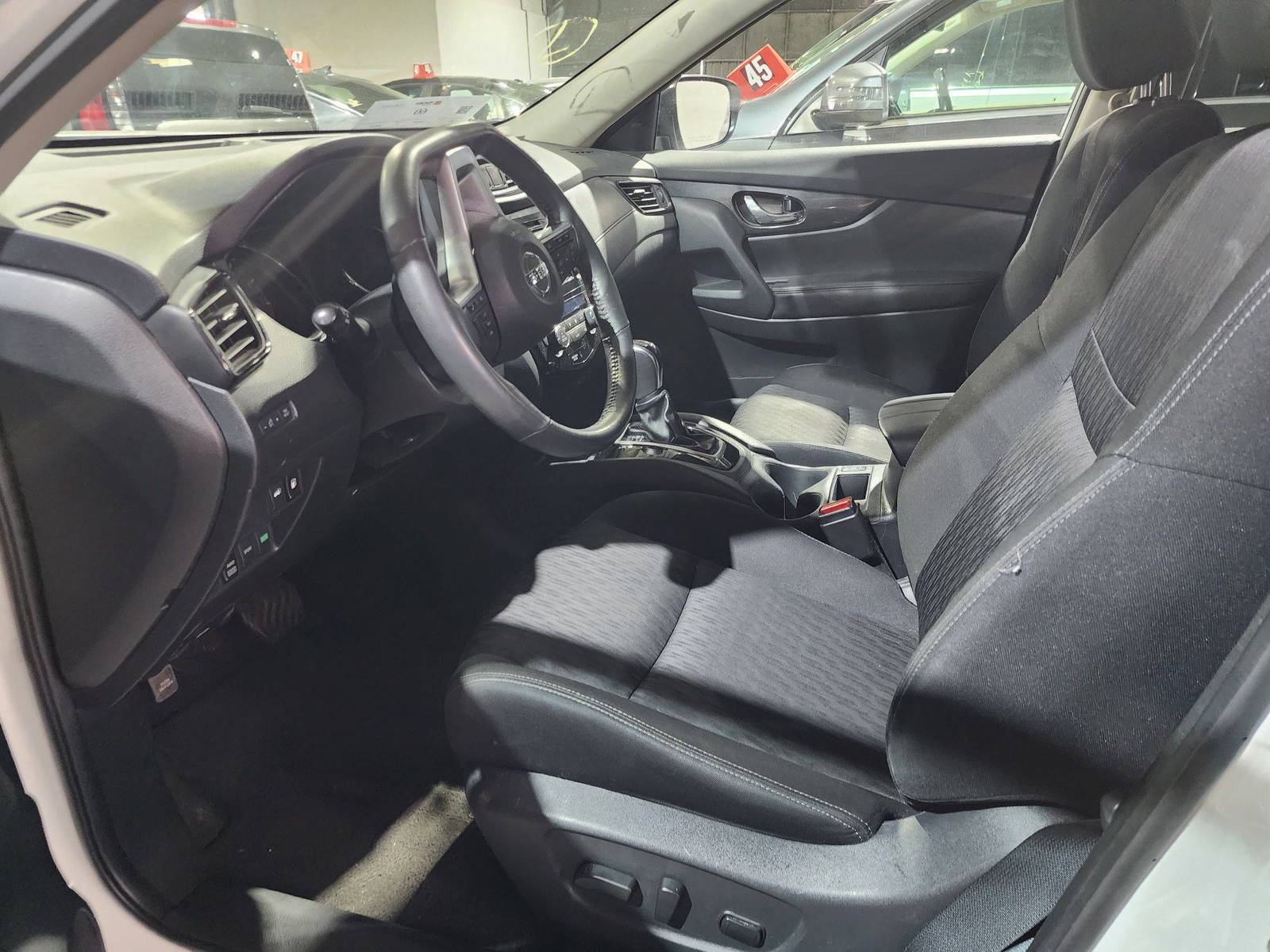 2018 NISSAN ROGUE — 131340 Miles — Lot 1JP579733 — Al Quoz - Marhaba Auctions Used Cars - Image 12