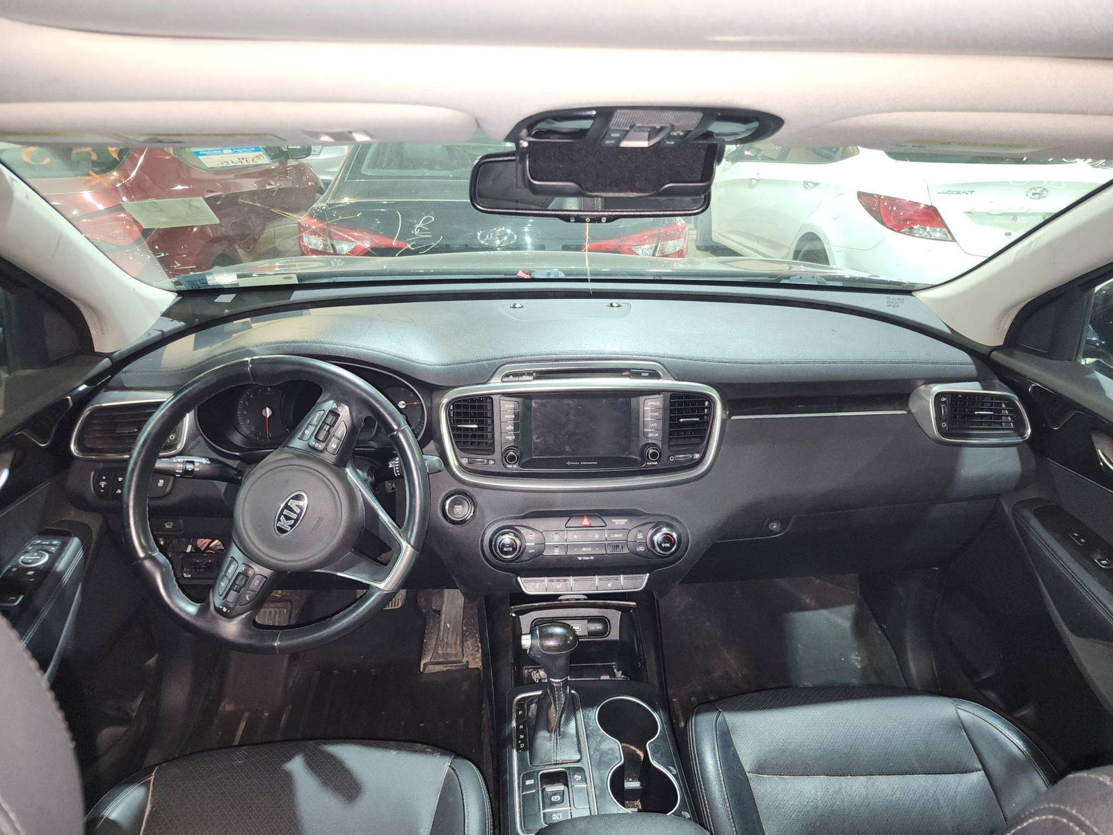 2017 KIA SORENTO — 136966 Miles — Lot 302721 — Al Quoz - Marhaba Auctions Used Cars - Image 9