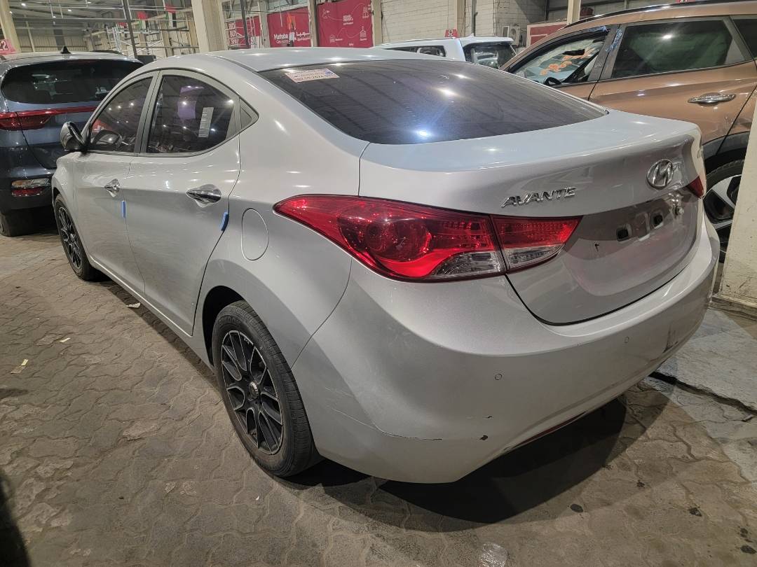 2011 HYUNDAI AVANTE — 254115 KM — Lot 173709 — Main - Marhaba Auctions Used Cars - Image 4