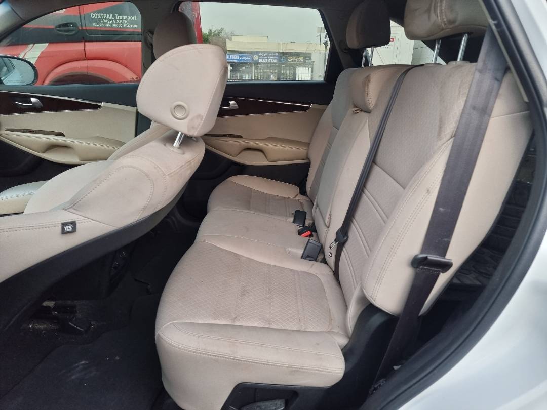 2018 KIA SORENTO — 142237 Miles — Lot 402005 — Souq - Marhaba Auctions Used Cars - Image 7