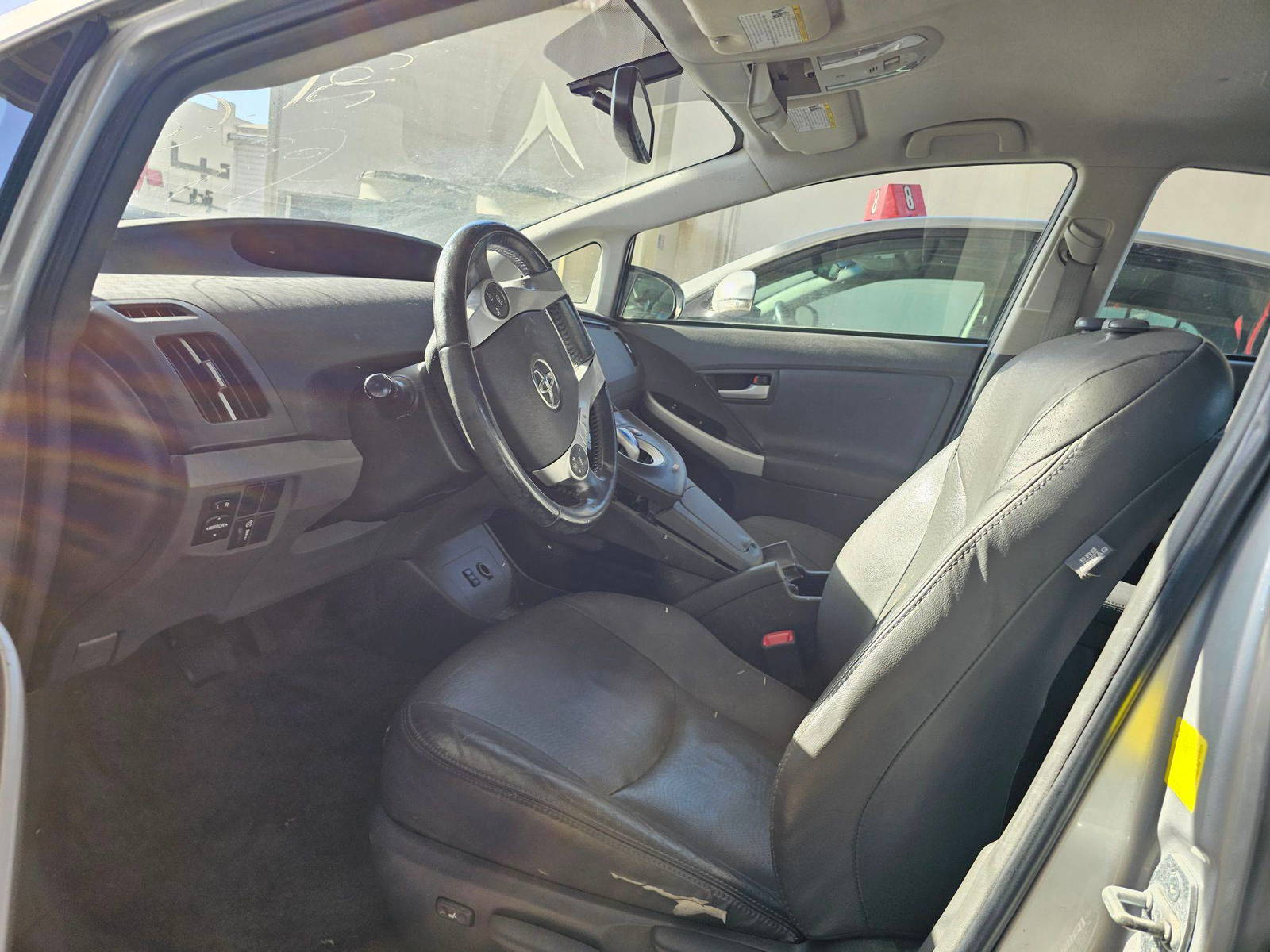 2011 TOYOTA PRIUS — 172567 Miles — Lot B0262829 — Souq - Marhaba Auctions Used Cars - Image 7