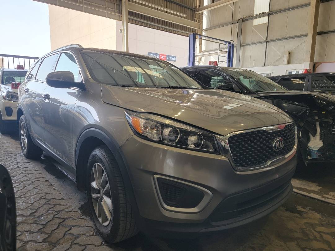 2018 KIA SORENTO — 45476 Miles — Lot 36JG400537 — Main - Marhaba Auctions Used Cars - Image 4