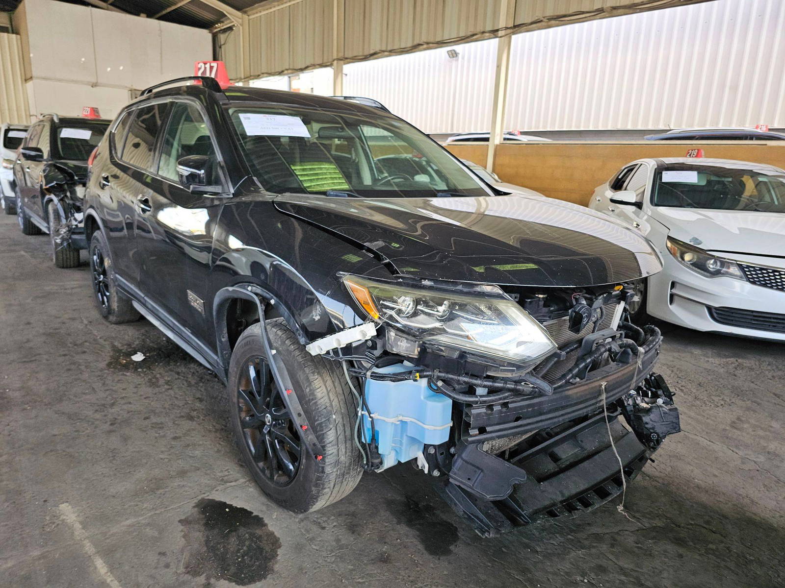 NISSAN ROGUE 2017 - Marhaba Auction Used Cars - Image 6