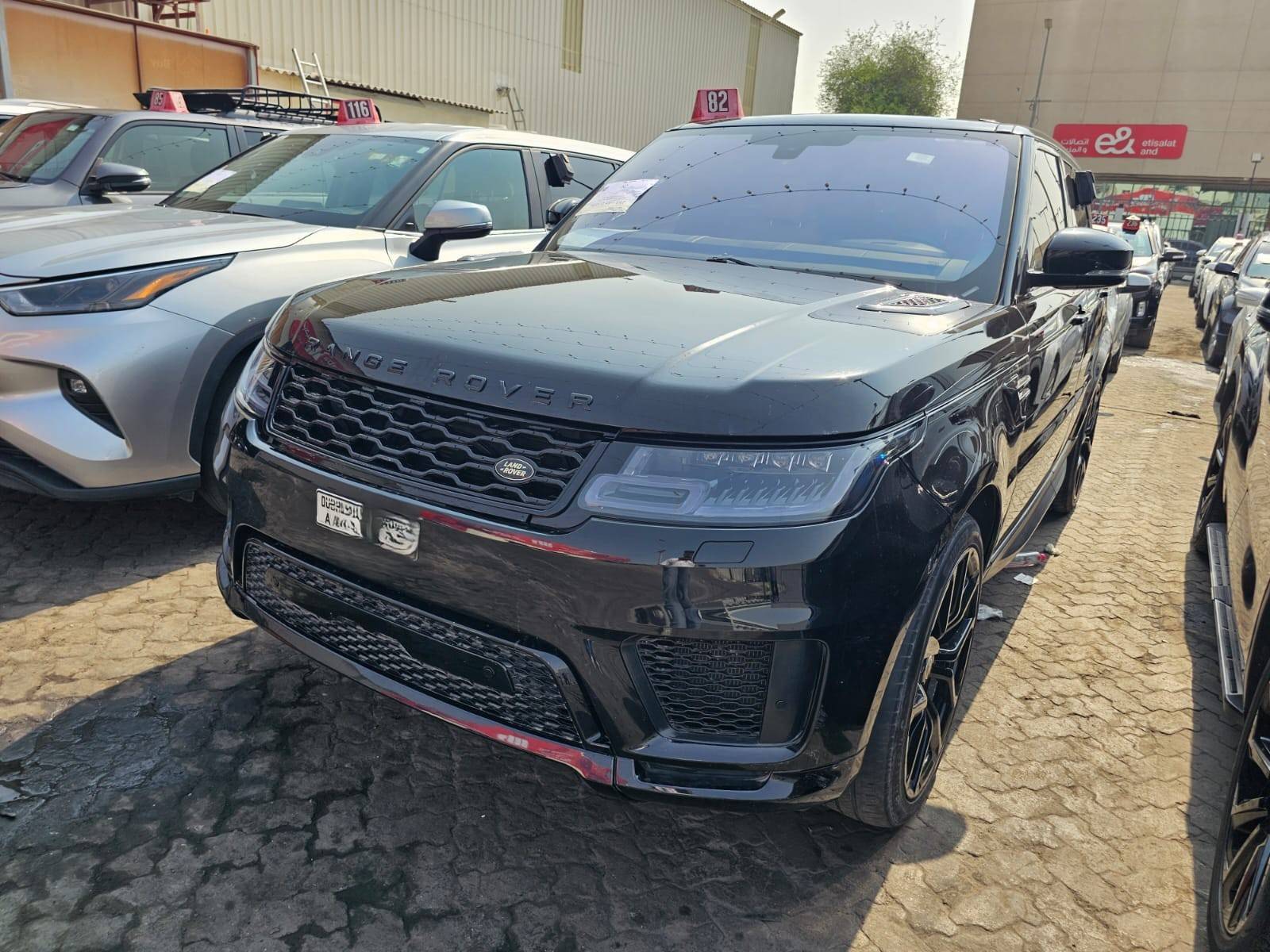 2016 LAND ROVER RANGE ROVER SPORT — 161130 KM — Lot VF5GA642517 — Main - Marhaba Auctions Used Cars - Image 4