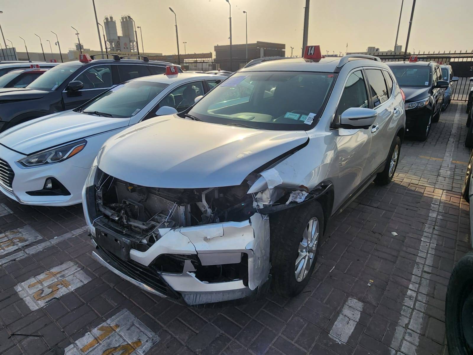 NISSAN ROGUE 2017 - Marhaba Auction Used Cars - Image 5