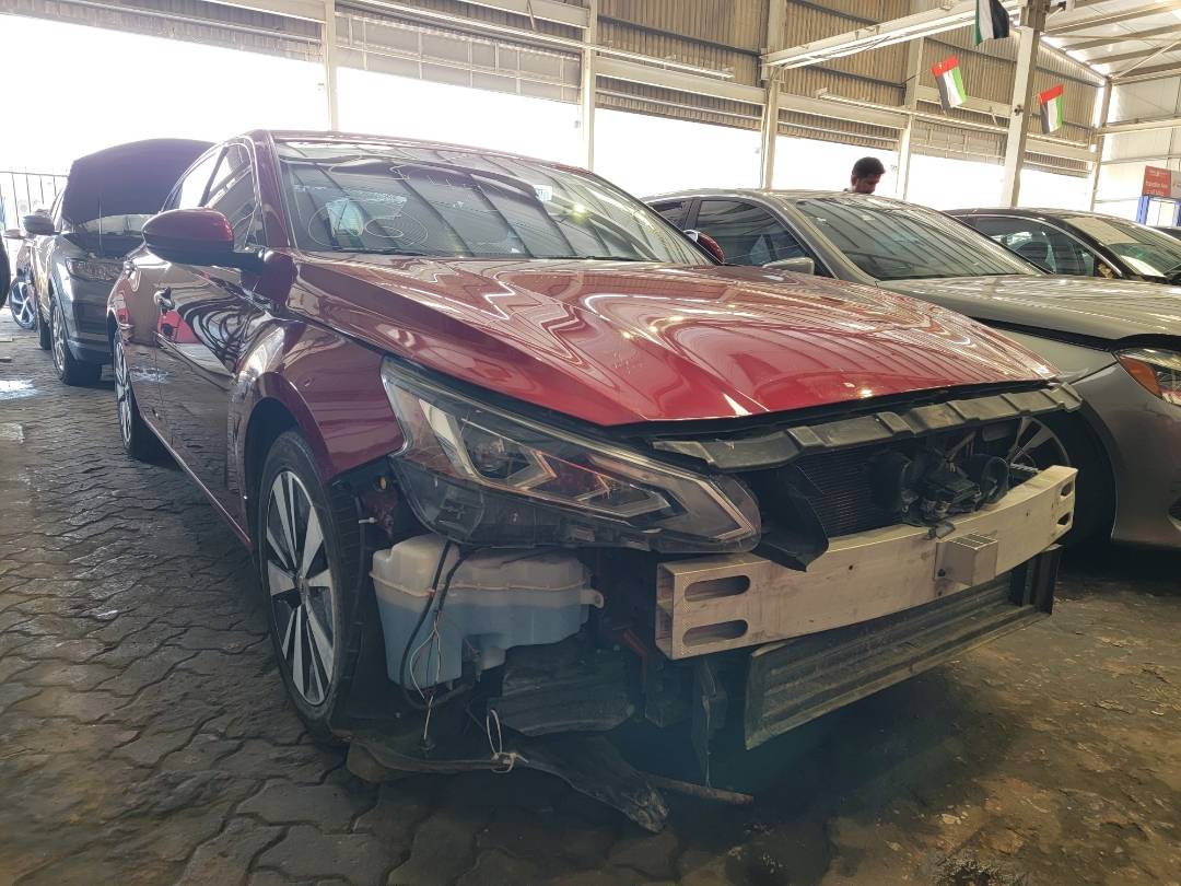2019 NISSAN ALTIMA — 126064 Miles — Lot 1N4BL4DV6KC109681 — Main - Marhaba Auctions Used Cars - Image 4