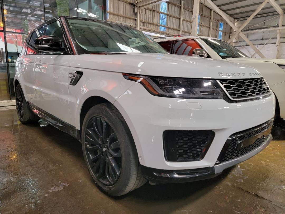 2018 LAND ROVER RANGE ROVER SPORT HSE — 59164 Miles — Lot 50020993 - Marhaba Auctions Used Cars - Image 8